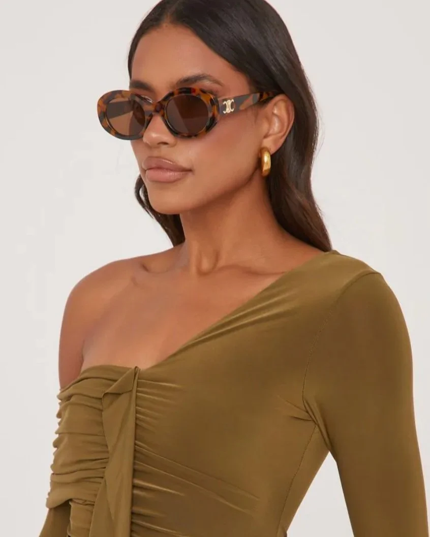 OVAL CATEYE SHAPE SIDE DETAIL SUNGLASSES IN LEOPARD PRINT
