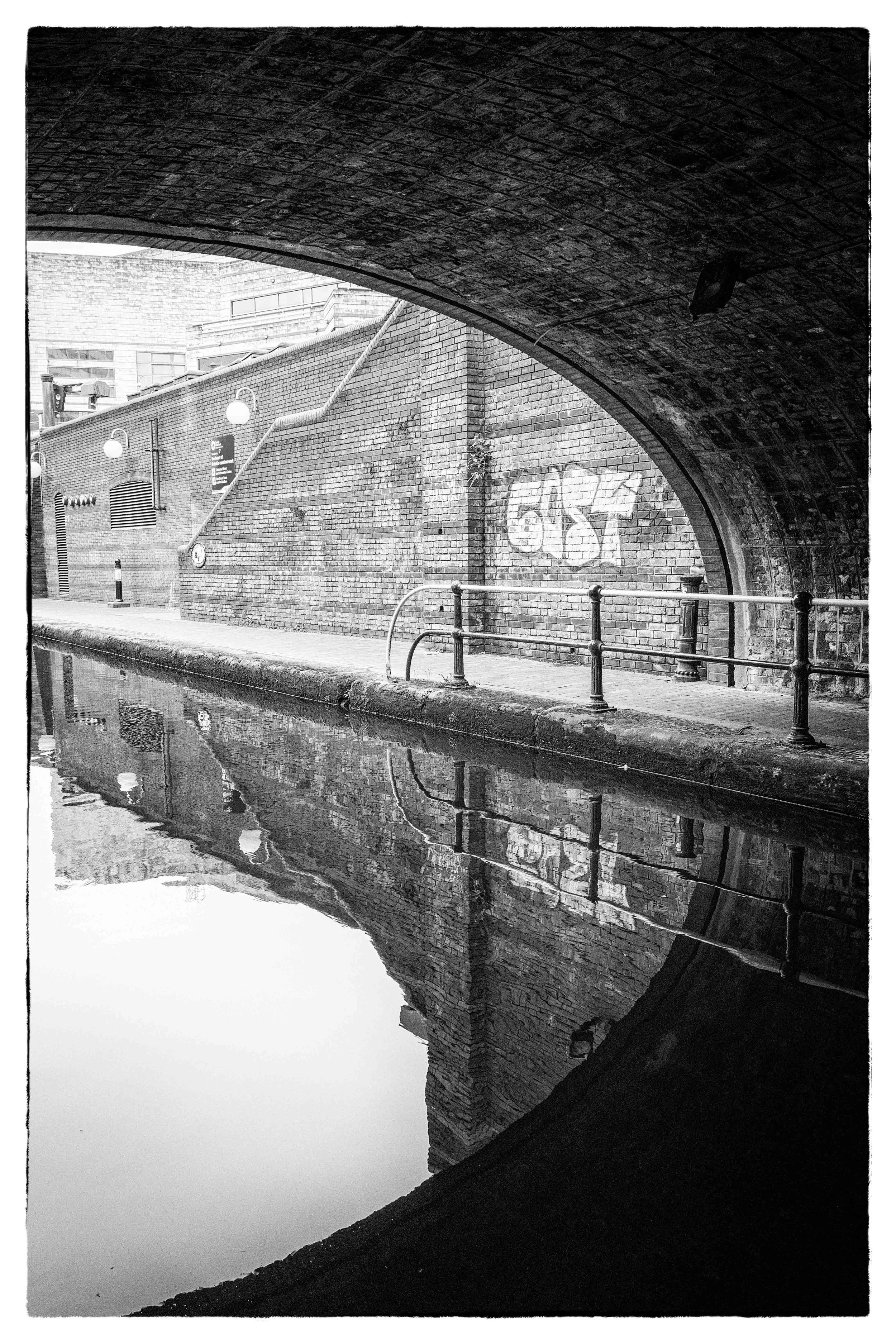 Birminham Canal-10 (7).jpg
