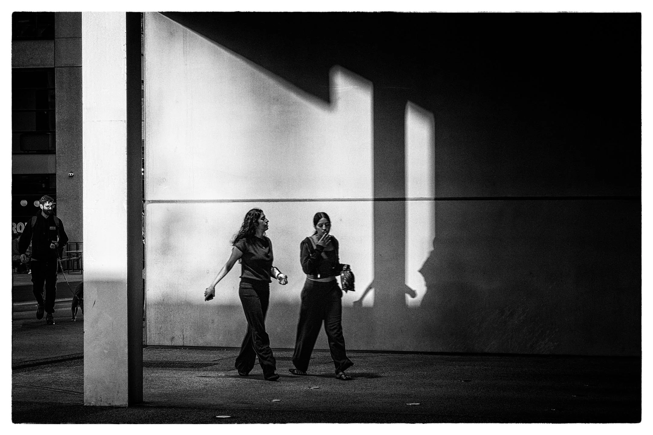 Manchester b&w shadows-3.jpg