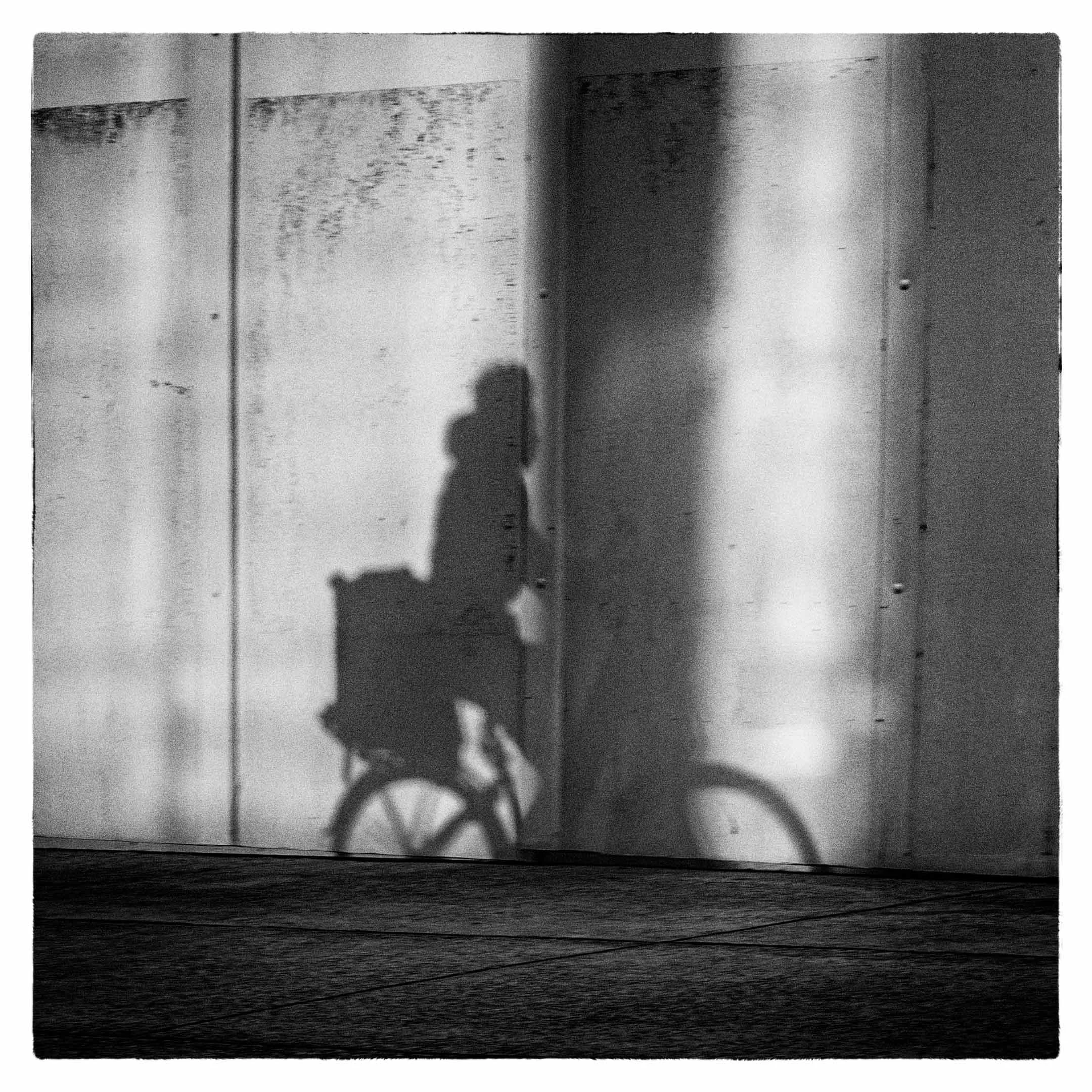 Manchester b&w shadows-5.jpg