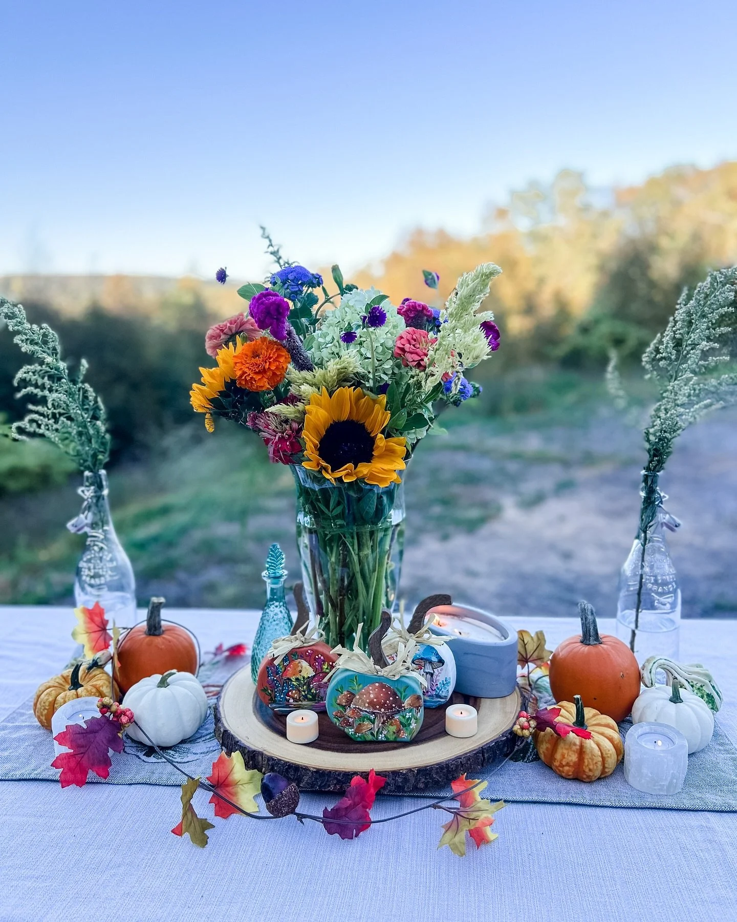 Turning camping into ✨glamping ✨...

#camping #glamping #cabins #jimthorpe #visitpa #poconomtns #poconos #poconomountains #poconotourism #fall #d&eacute;cor #picnic