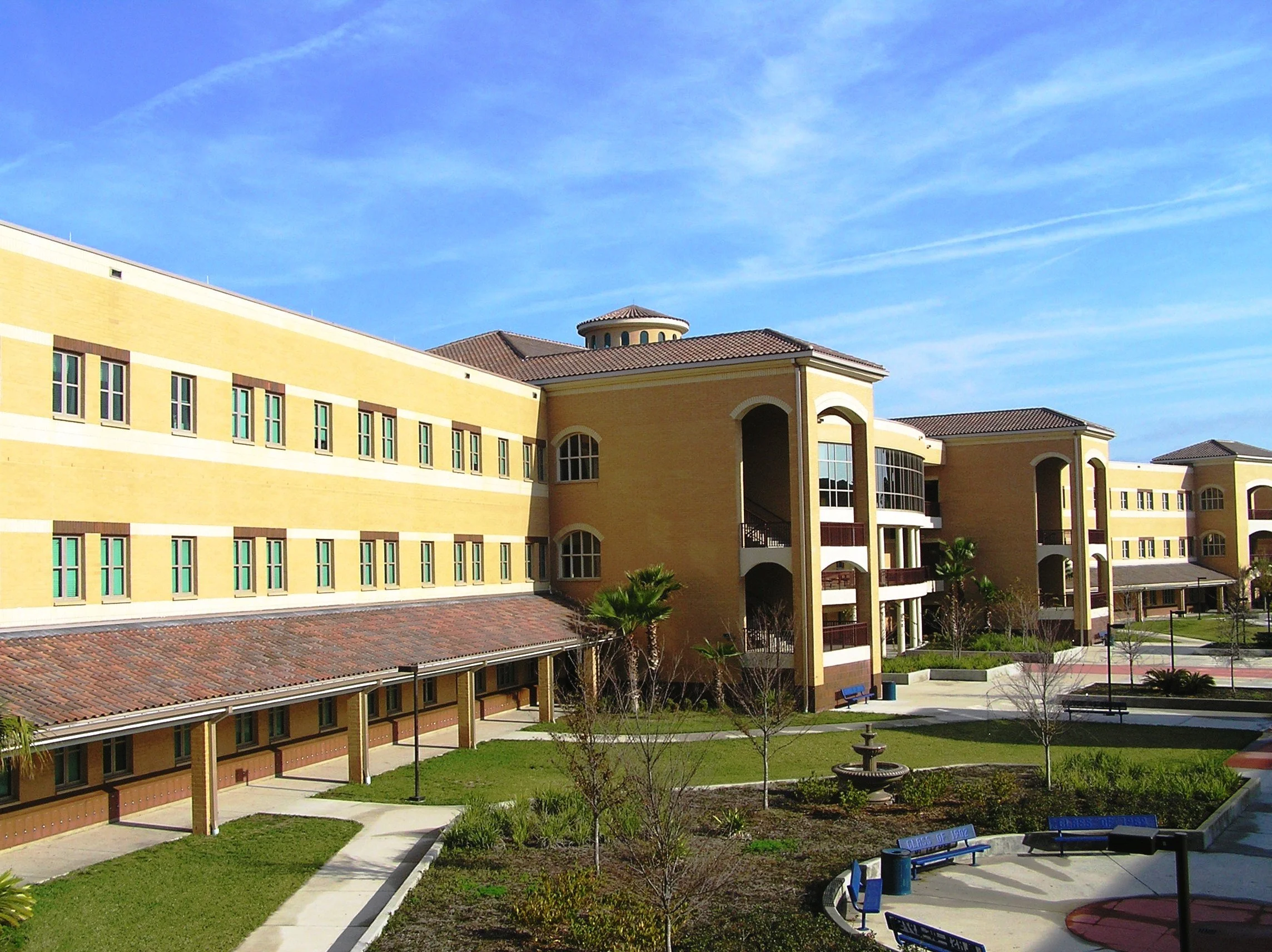 Mainland High School