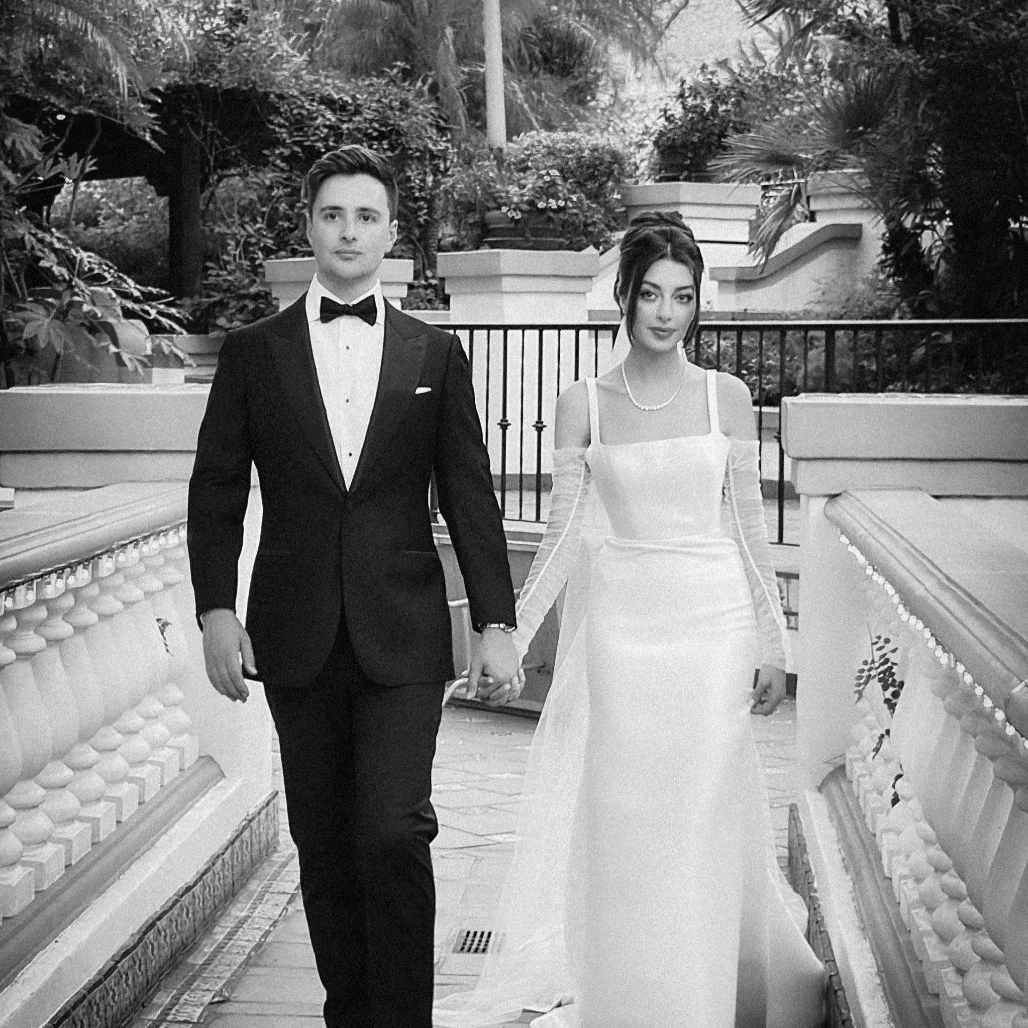 2024+Nikki+%2B+Corey+-+BW-19.jpg