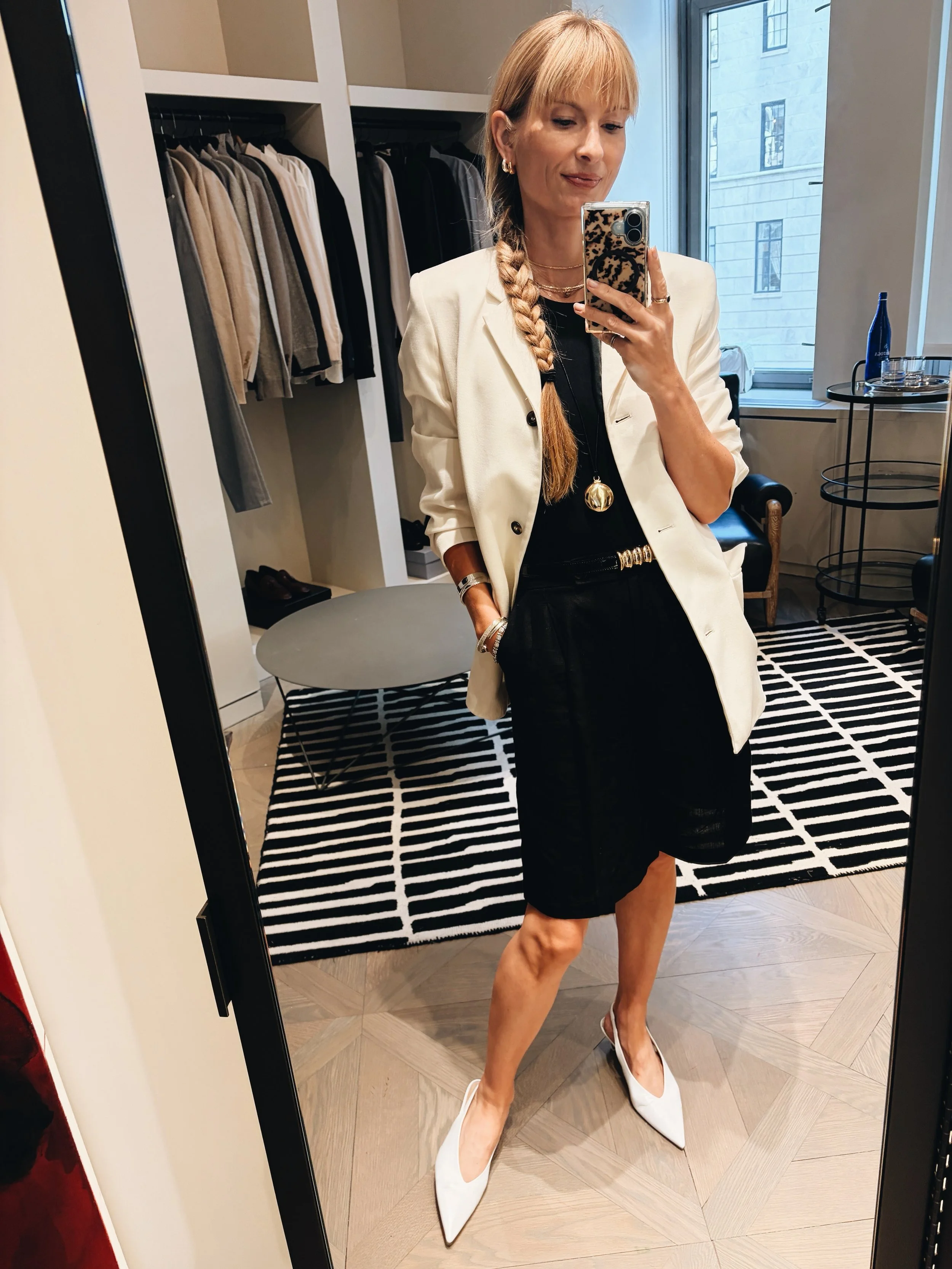 Hiring a stylist is an investment. But what is the cost of not hiring one?

Wasted money on:

- Emergency purchases because you &ldquo;need&rdquo; a dress immediately or a coat NOW
- Impulse buys that don&rsquo;t work with your wardrobe 
- Redundant 