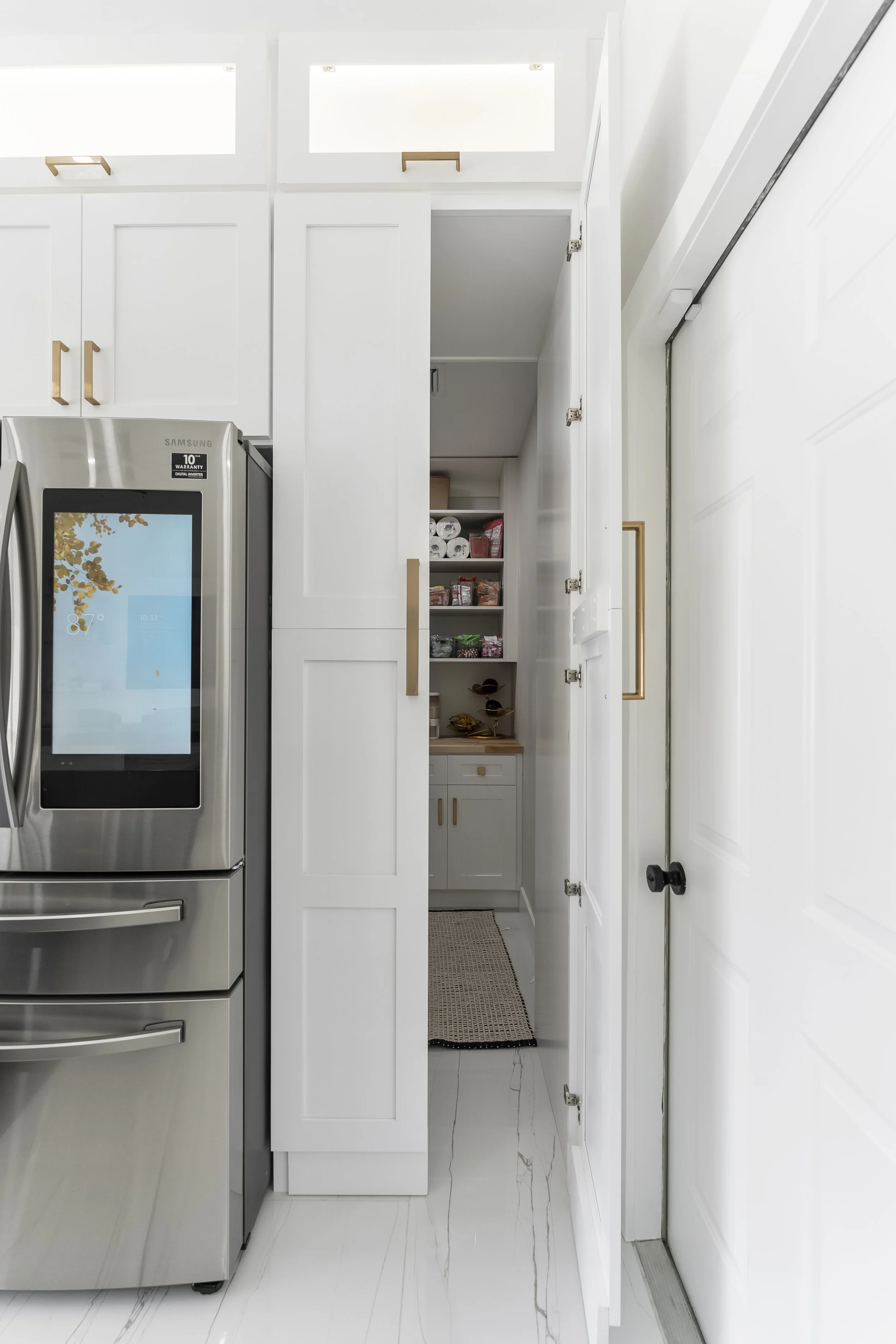 Shaker Style Kitchen Remodel by RG cabinets & countertops LLC project photo 2