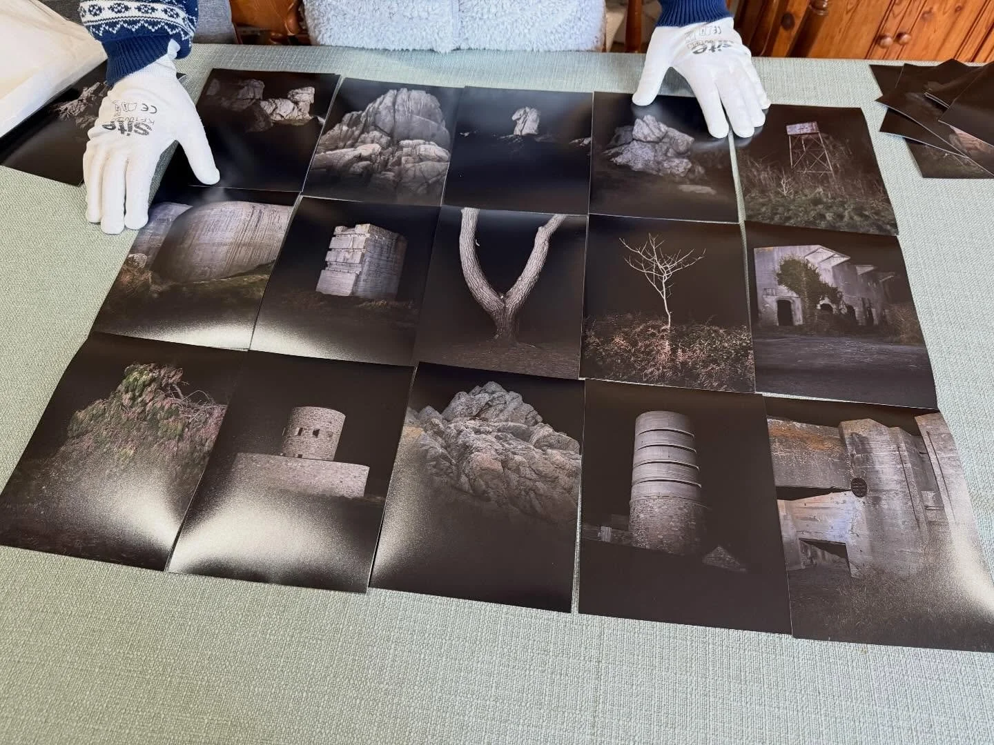 A lovely morning spent with @aaron.yeandle. Lots of tea, chat and going over images of our work ahead of our joint exhibition at the end of March.