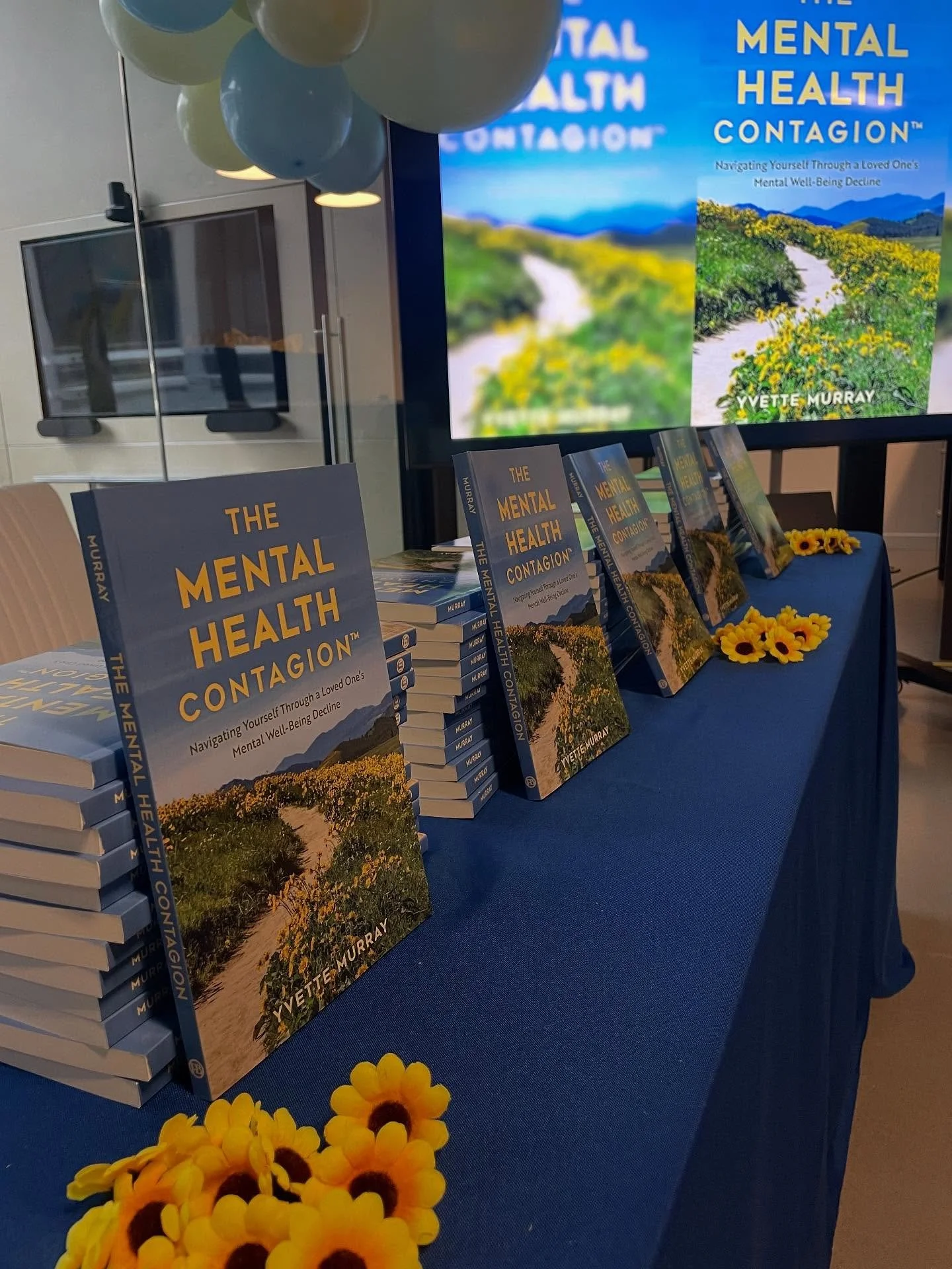 It&rsquo;s almost time for @yvettemmurray but ok launch!