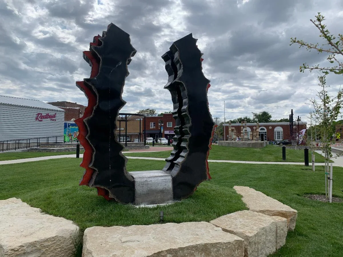 Rotating Sculpture: Tunnel Vision