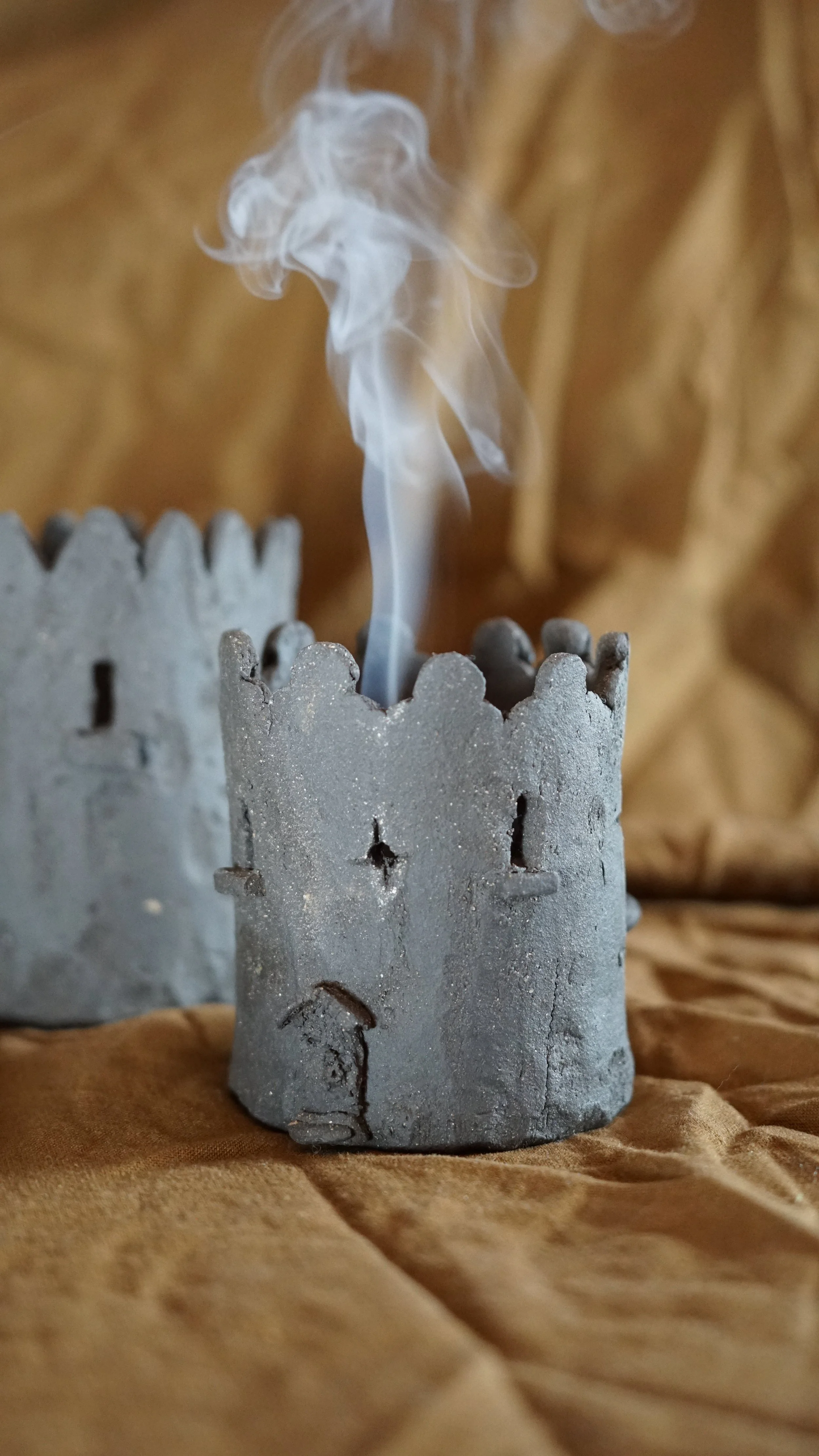 Dark tower incense and tealight holder