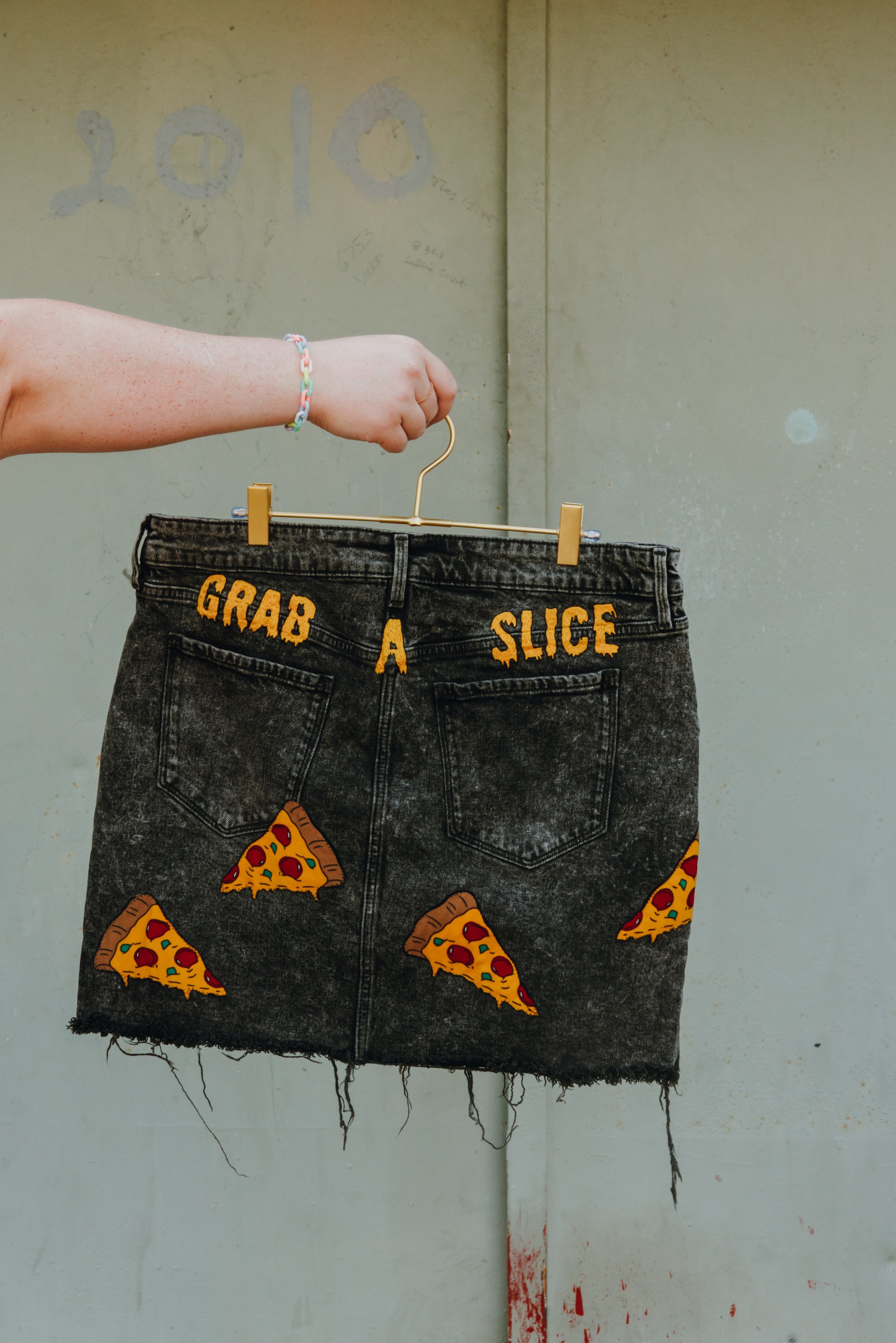 grab a slice back .jpeg
