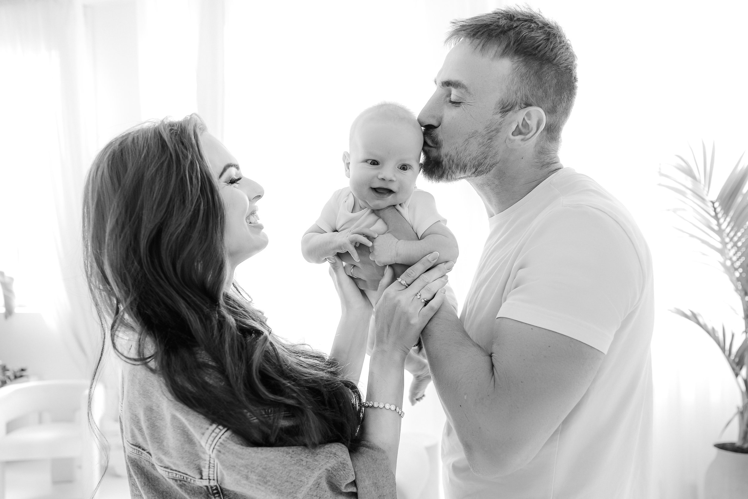 2026_05_LucieBašniar_Petruska&DanSpoko_Newborn--14.jpg