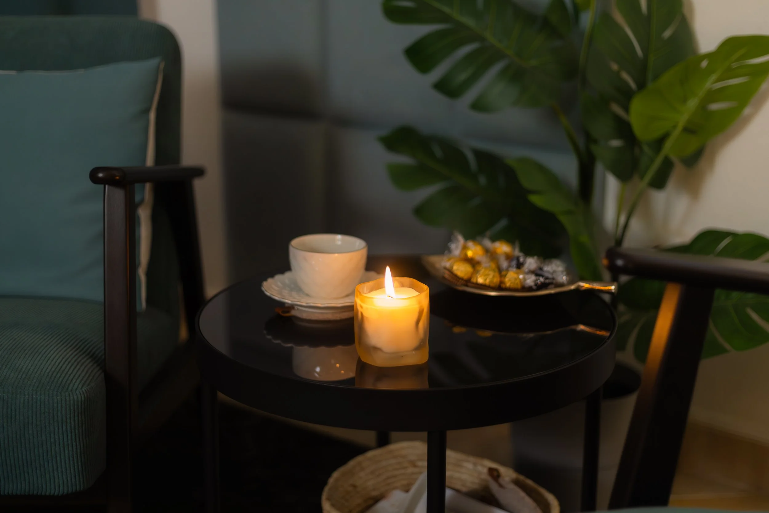 Brandové focení na web a sociální sítě masážního studia Monáda v Praze.