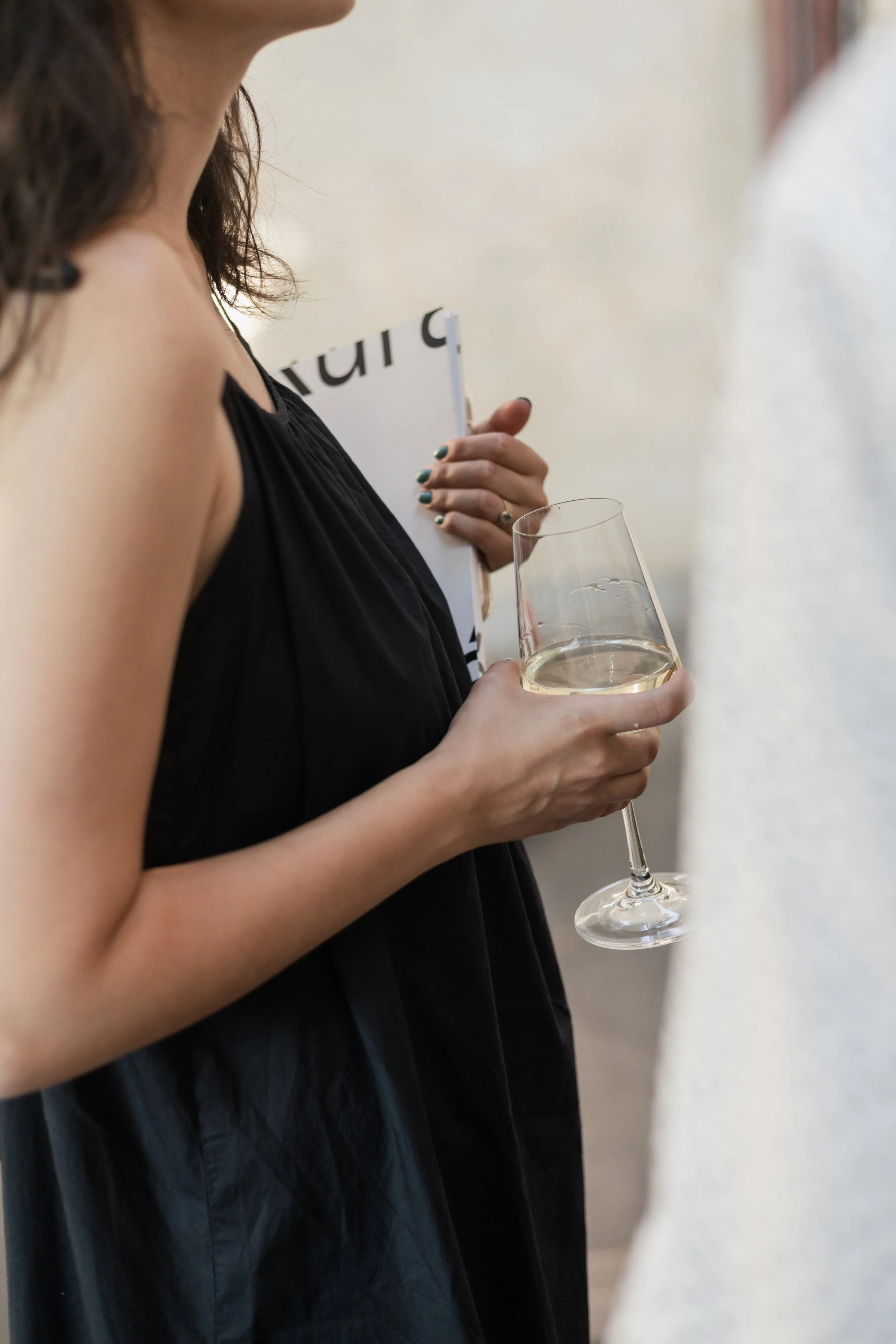 Focení eventu - křtu katalogu projektu 3 Kurátorky v kavárně Anežka v Praze v Anežském klášteře.