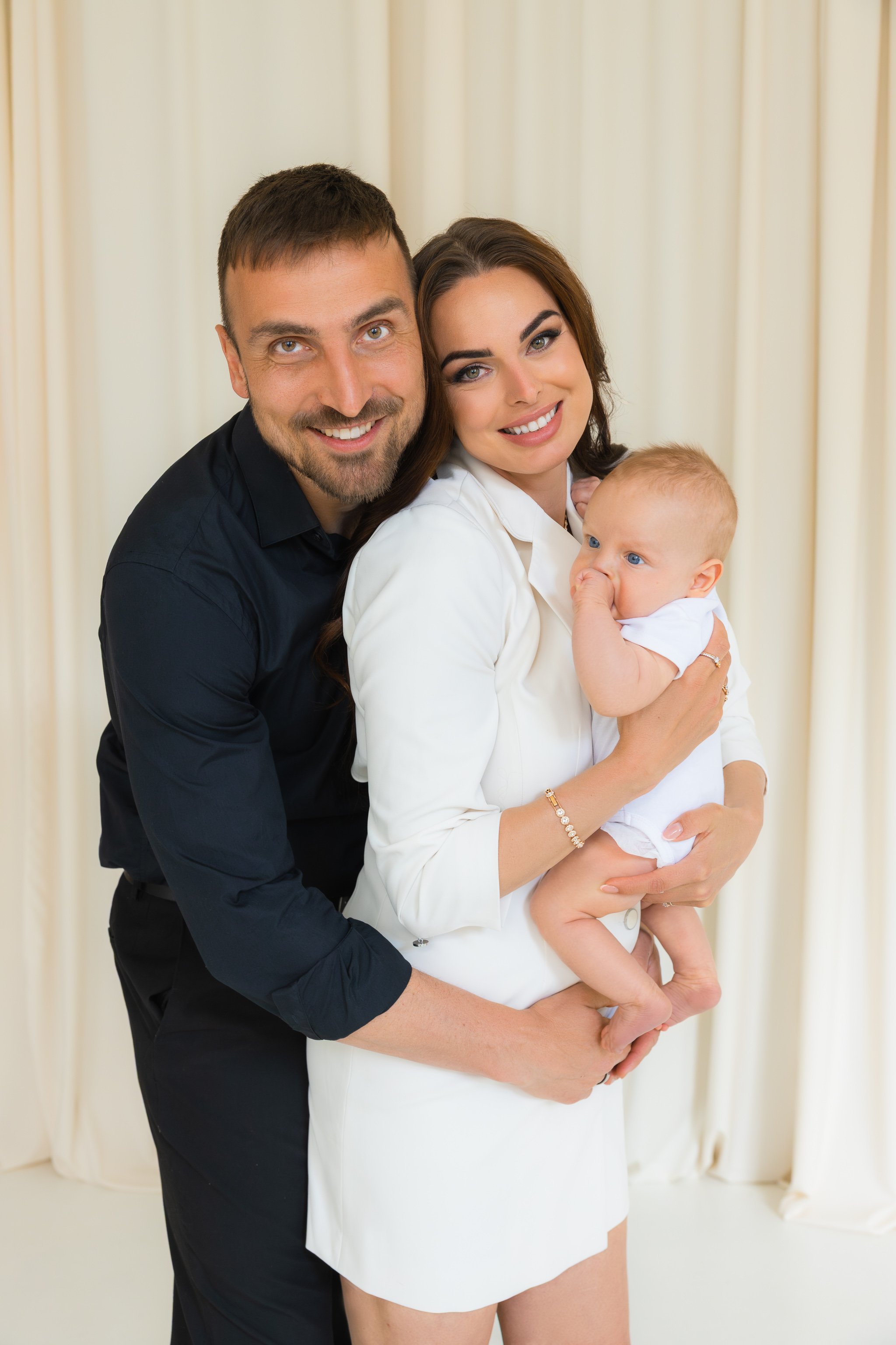 2026_05_LucieBašniar_Petruska&DanSpoko_Newborn--25.jpg