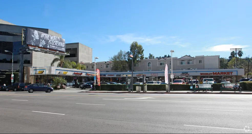 A classic deli or restaurant on Ventura Boulevard in Encino