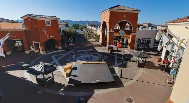 Simi Valley Town Center and Los Angeles Avenue businesses
