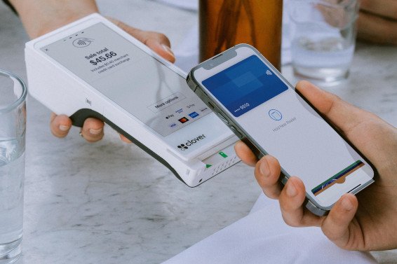 Clover Flex Tableside.jpg