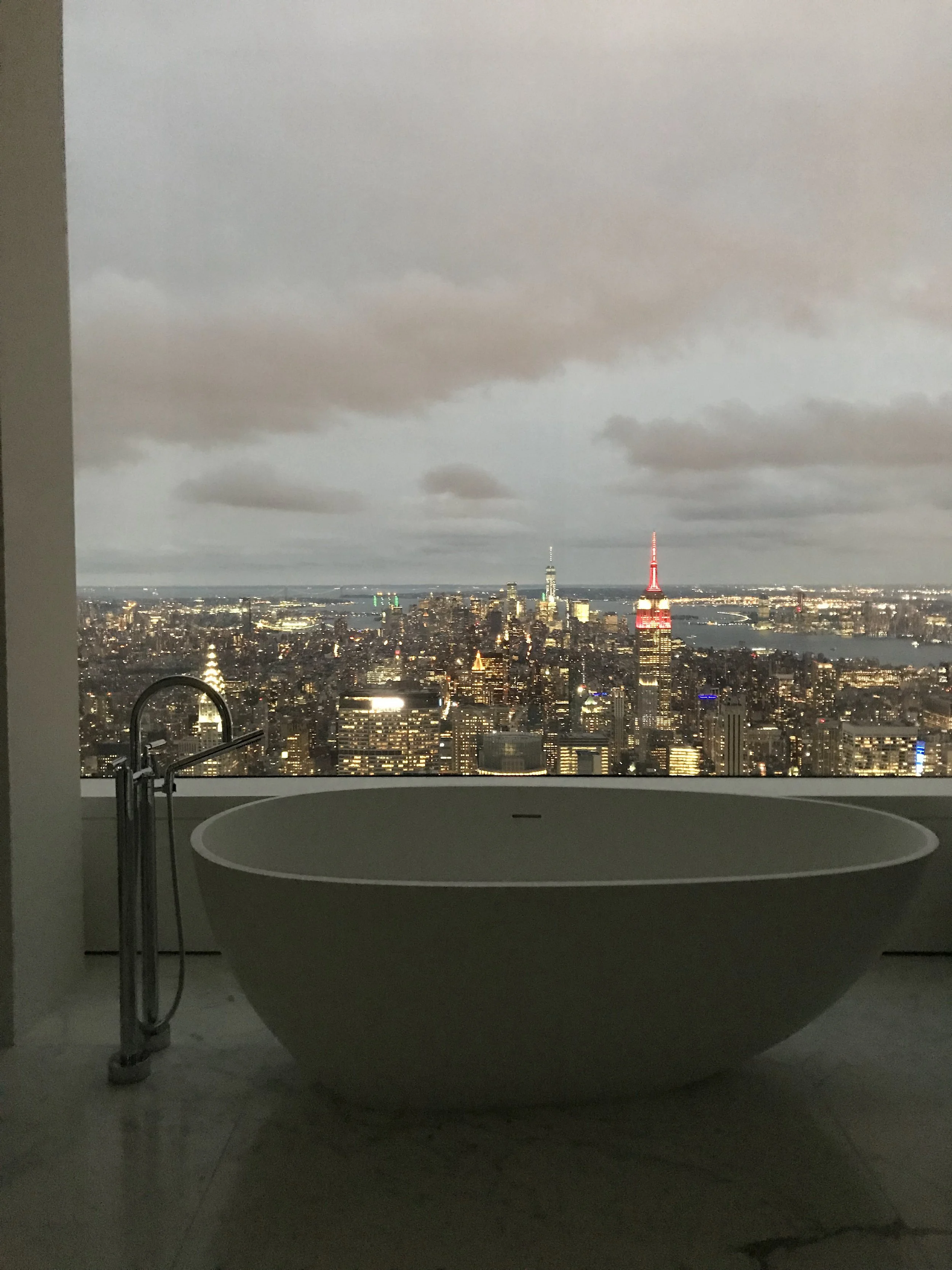 Bath_Tub_Empire_State -.jpg