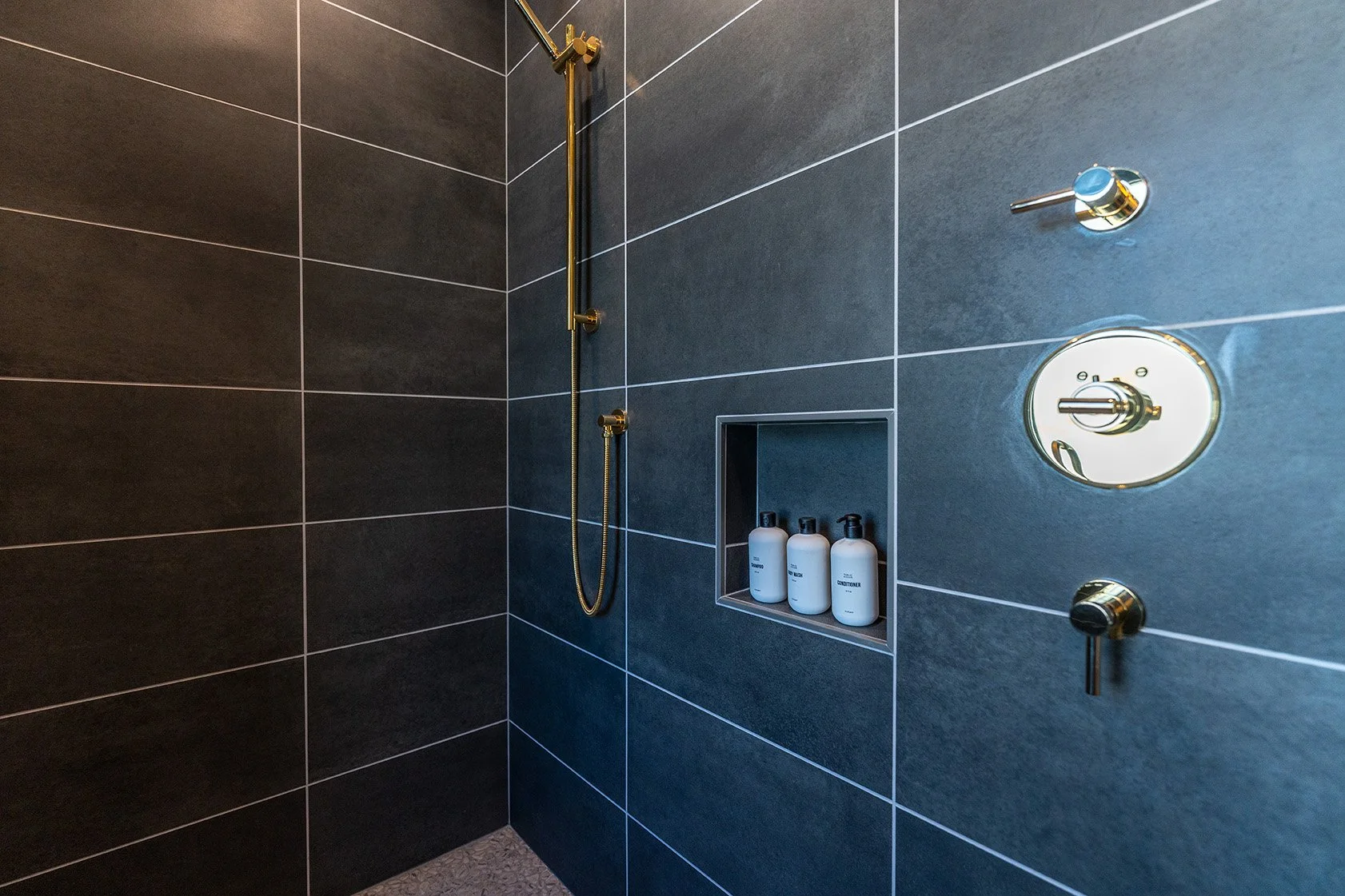 OUTPOST INN -37 of 54.jpg