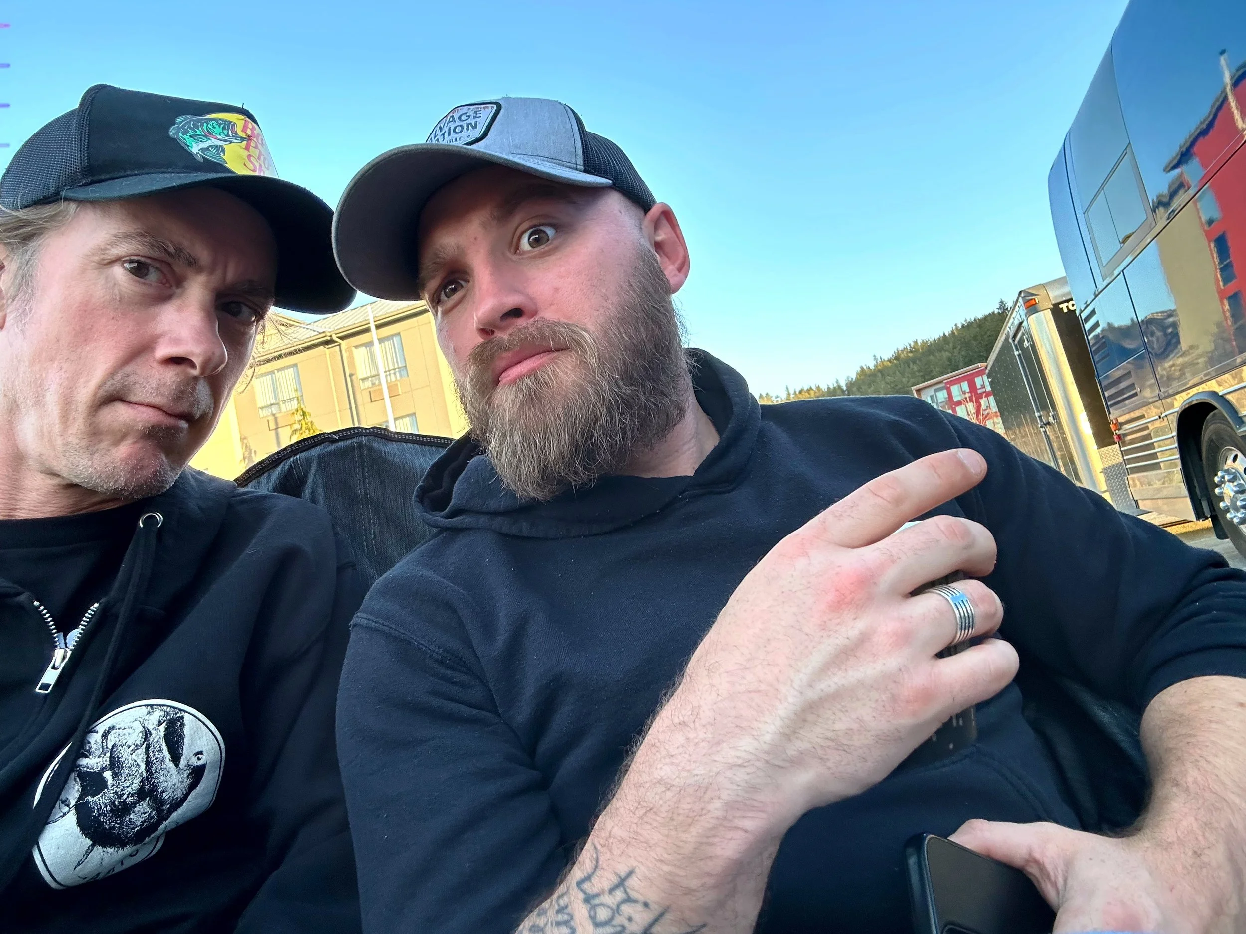 2023-04-28 21.28.43.jpg