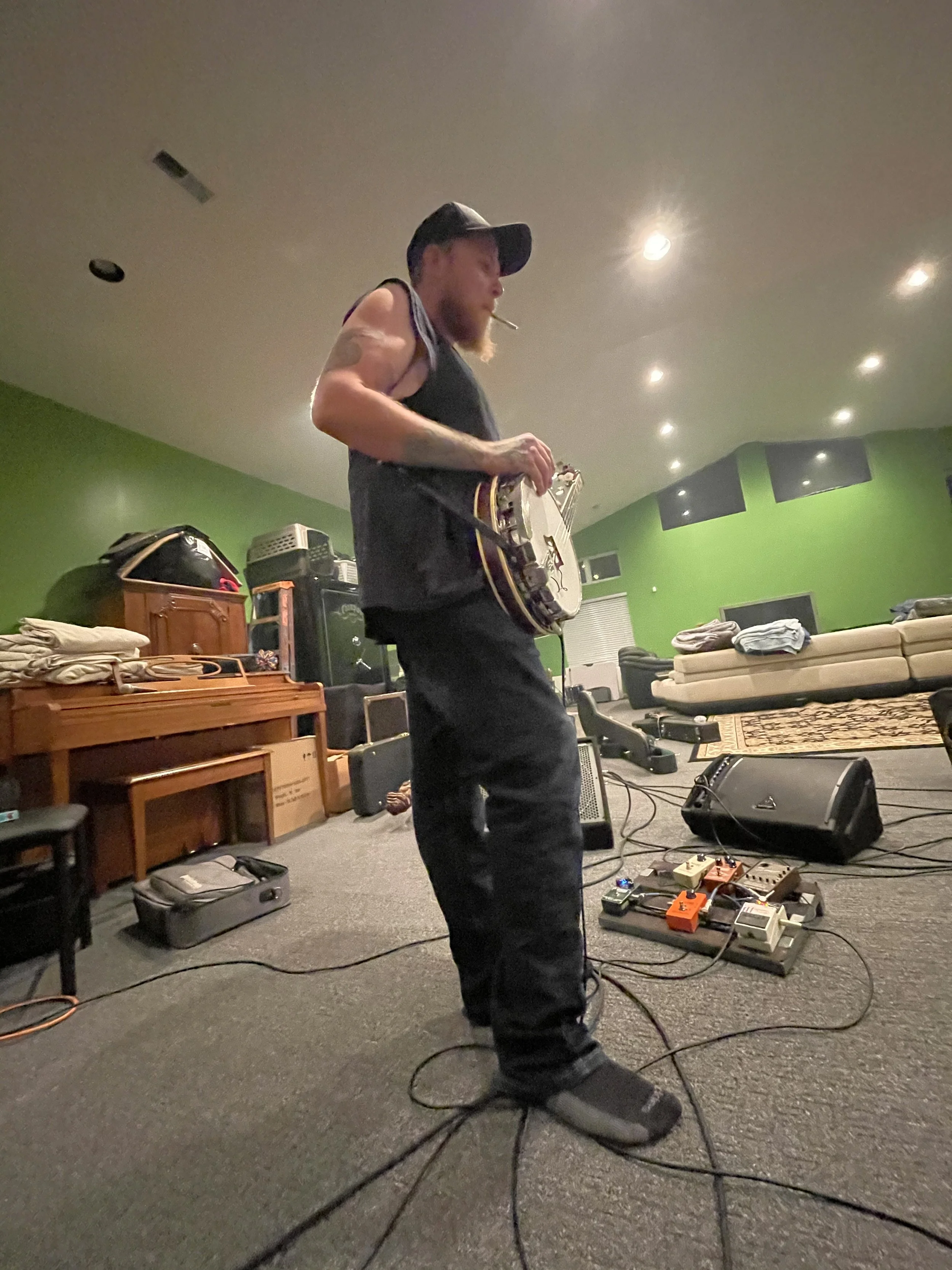 2021-06-04 23.56.43.jpg