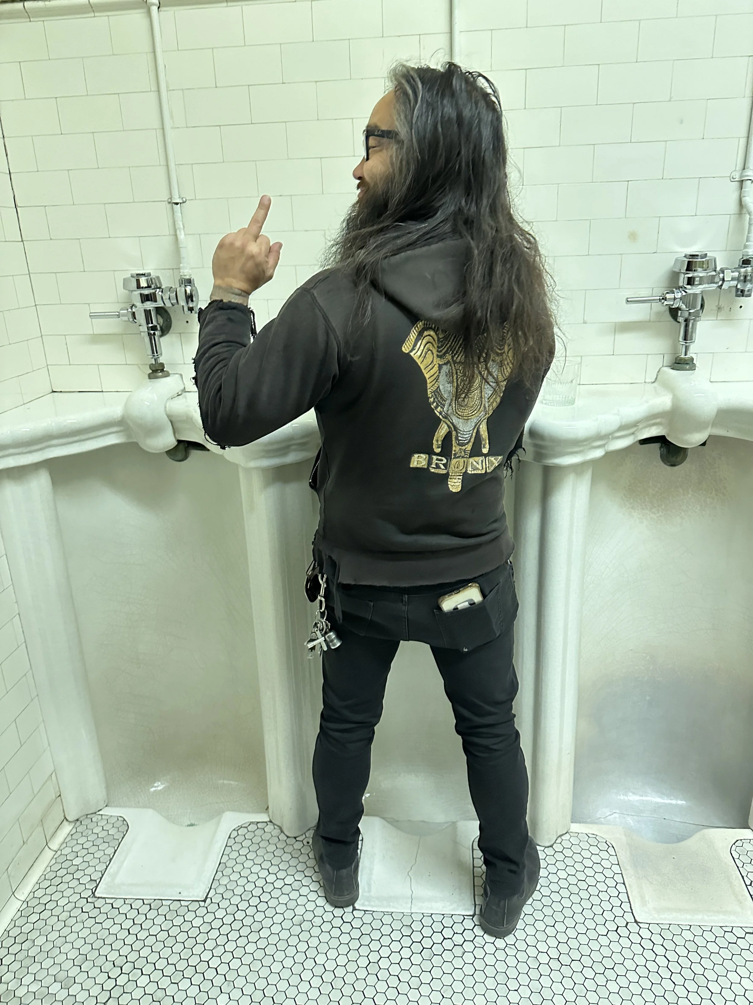 2023-05-05 01.21.24-1.jpg