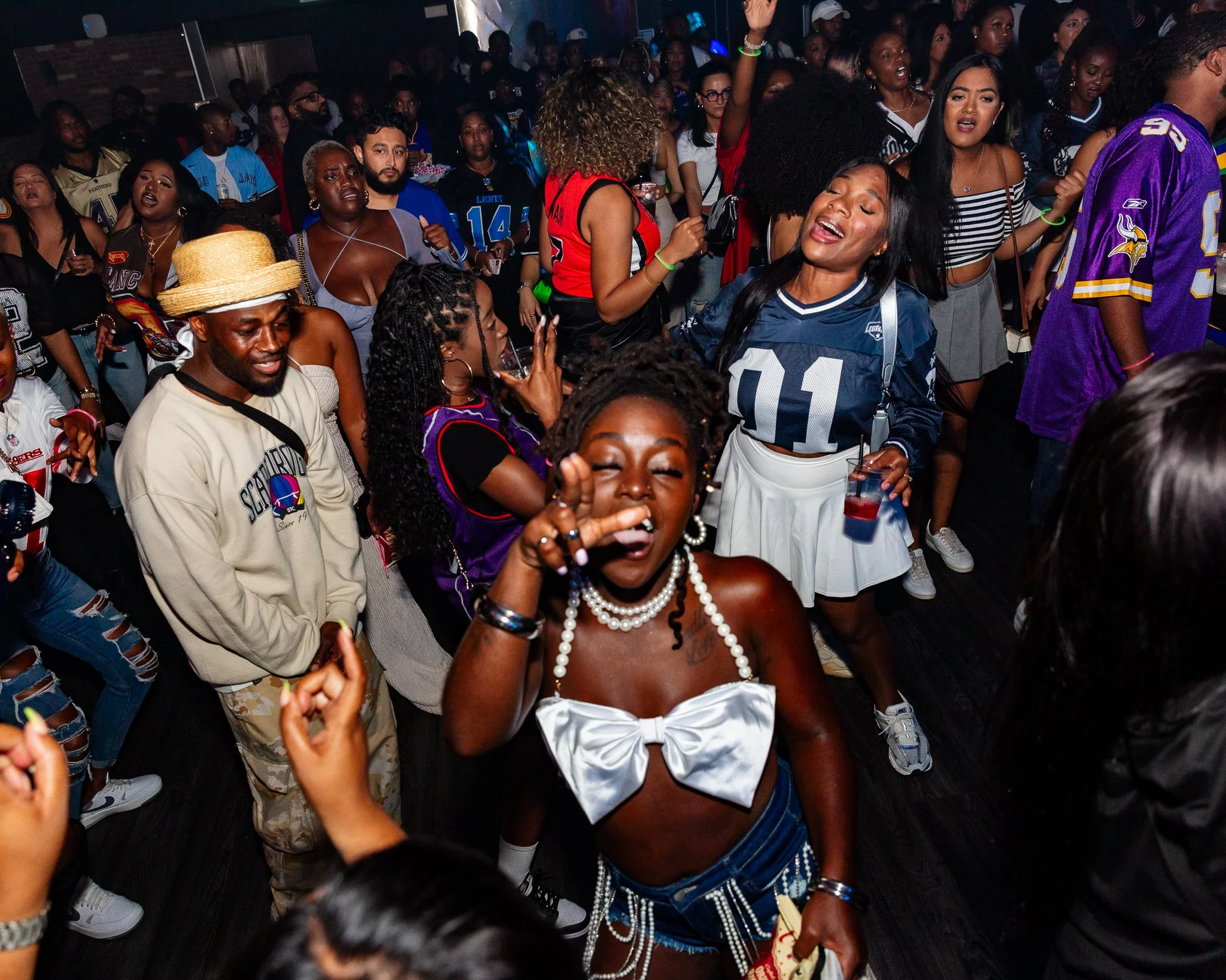 Toronto R&B party, slow jams party, 90s R&B Toronto, Axis Club events, That Slow Jam Party