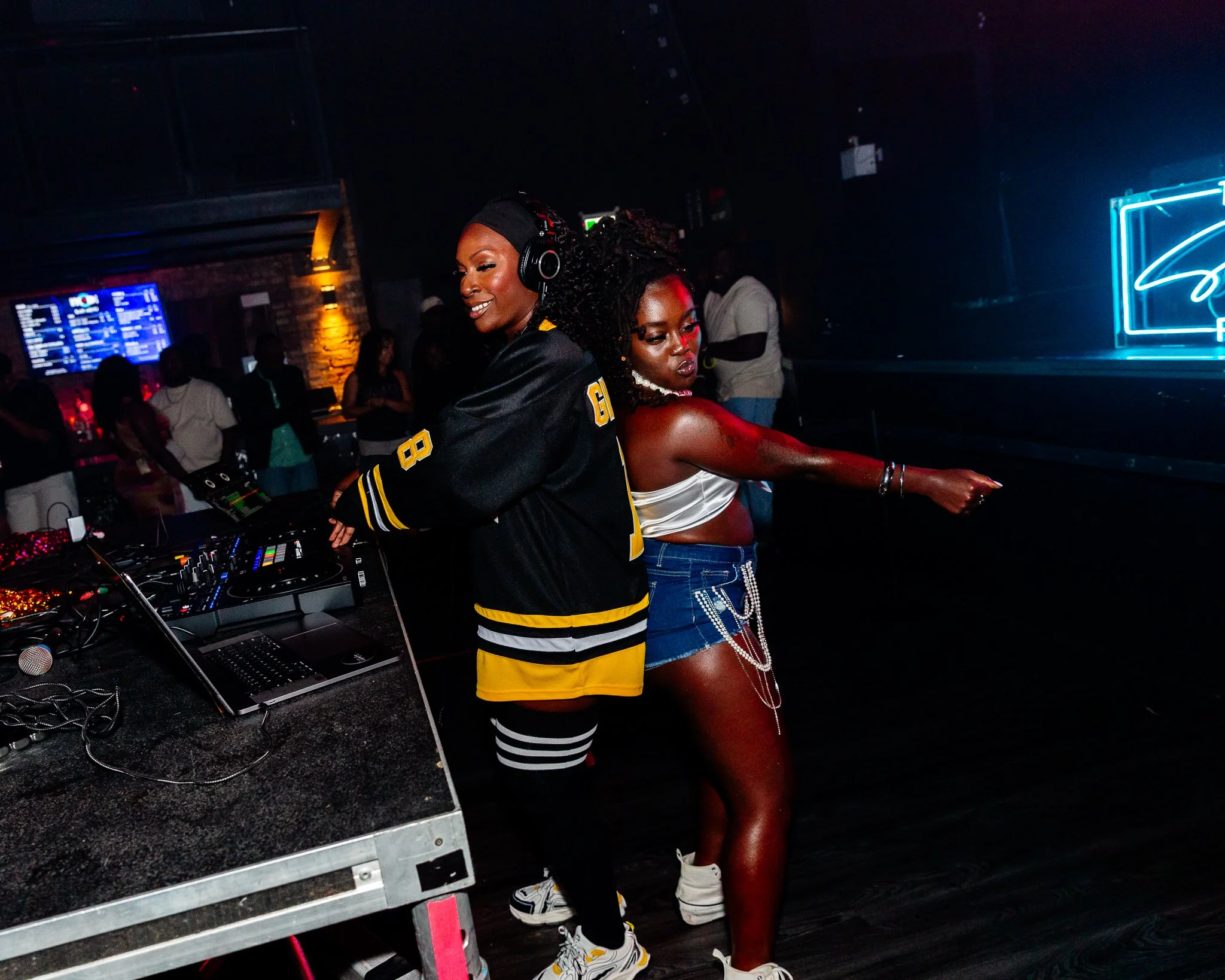 Toronto R&B party, slow jams party, 90s R&B Toronto, Axis Club events, That Slow Jam Party