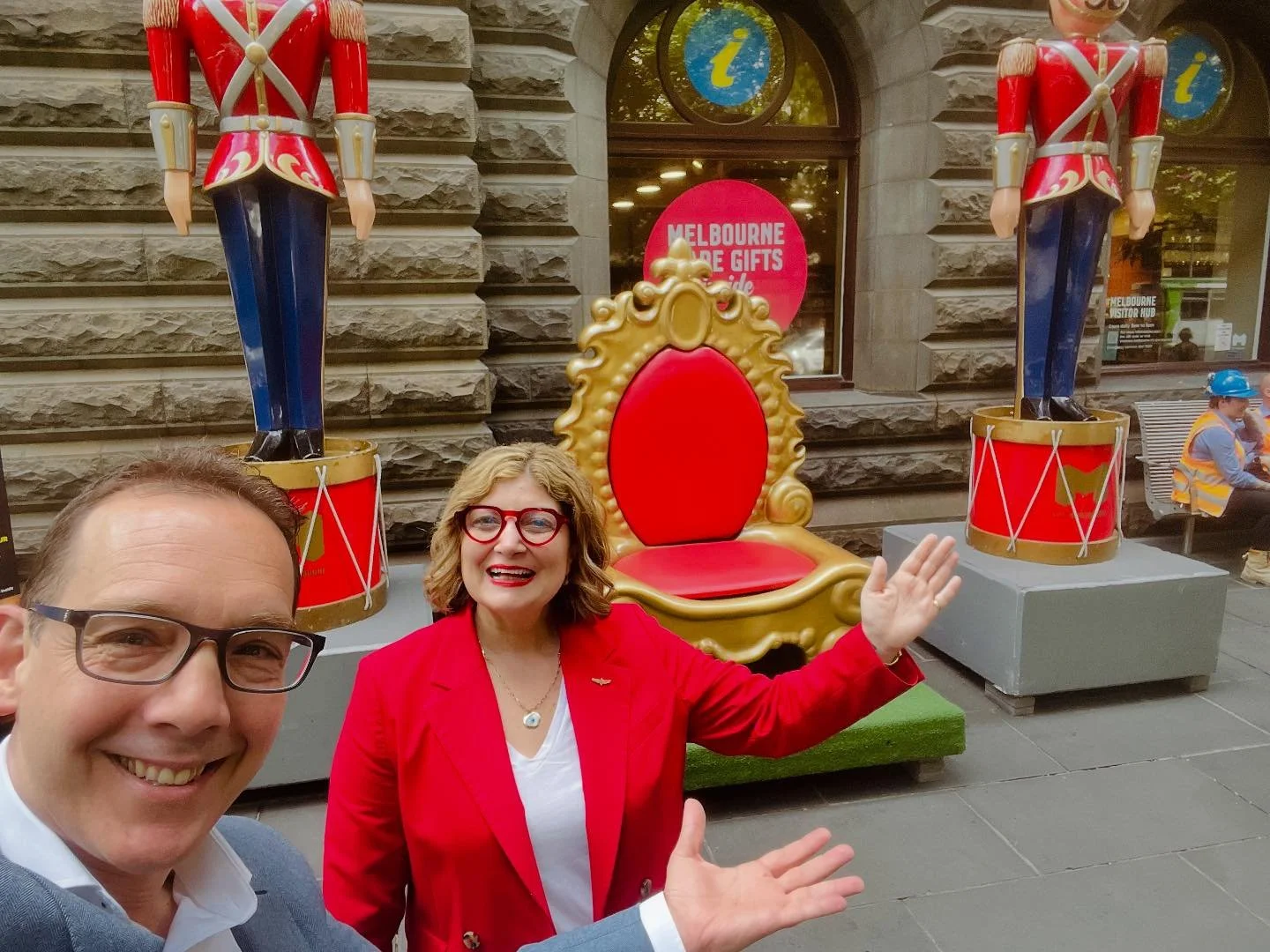 Happy birthday to my good friend @steve_dimopoulos we&rsquo;re here at town hall to kick off Christmas in Melbourne! 🎄