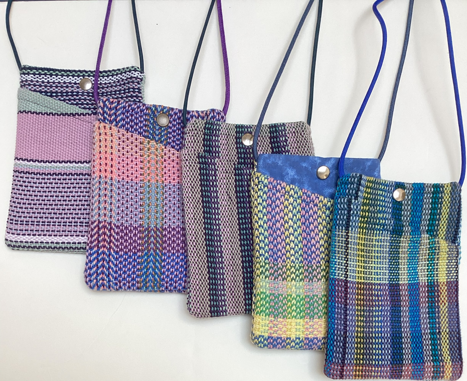 PhonePurse pink to blues .PNG