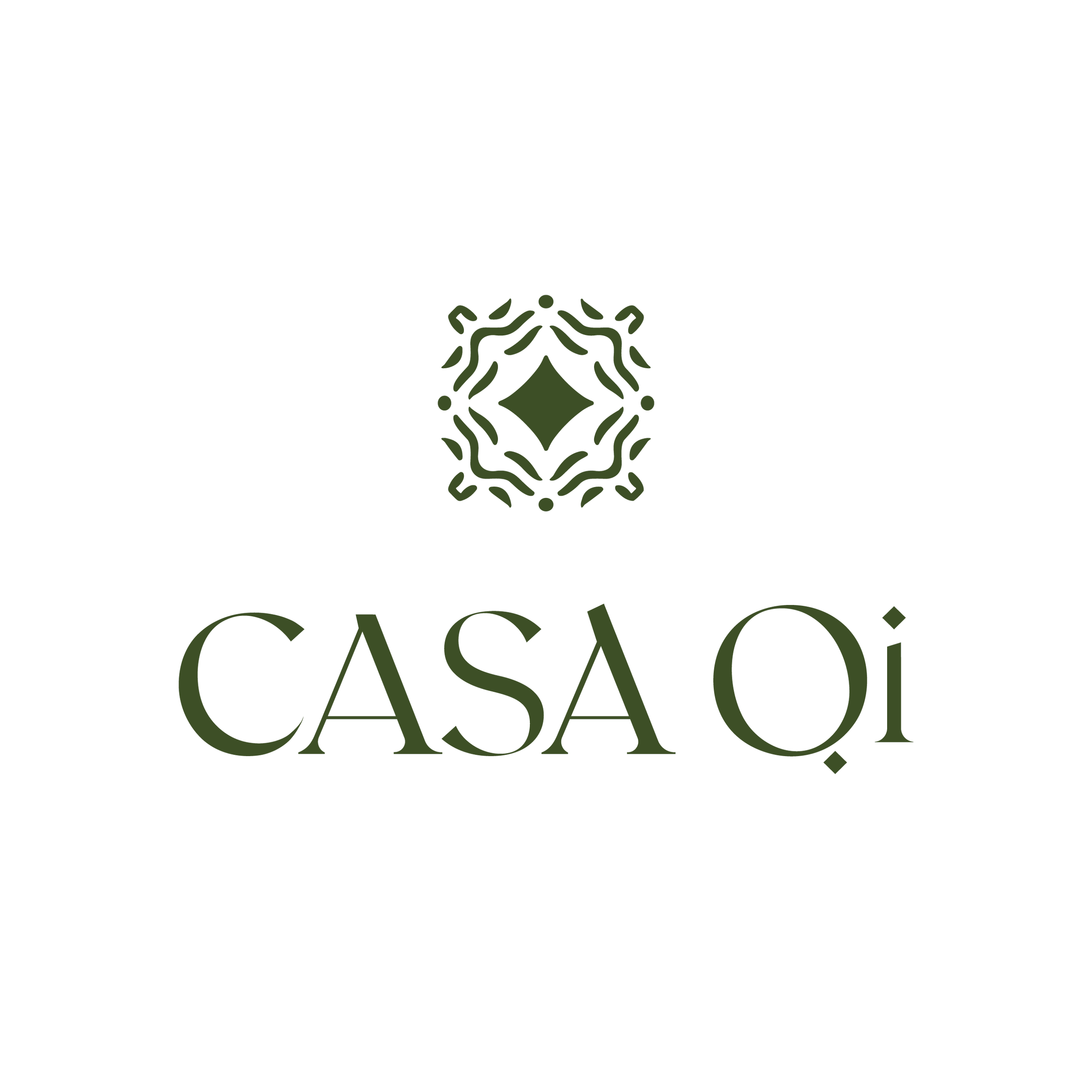 Logotipo da marca CasaOli com símbolo decorativo acima do nome escrito em verde escuro
