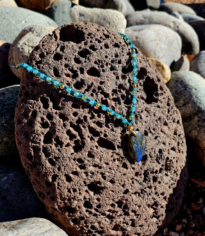 Labradorite Macrame Necklace