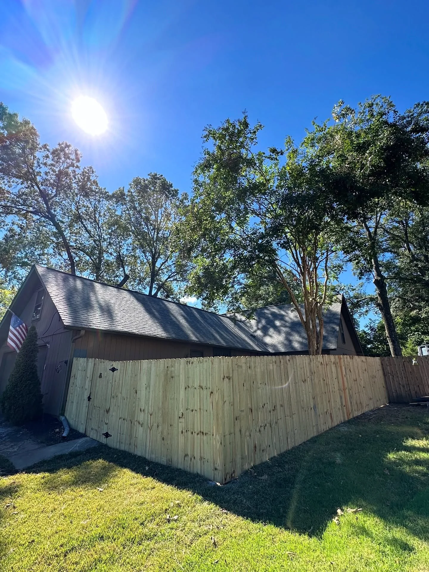 Happy Friday! Make sure you&rsquo;re keeping Malone Homes in mind for all of your fencing needs!