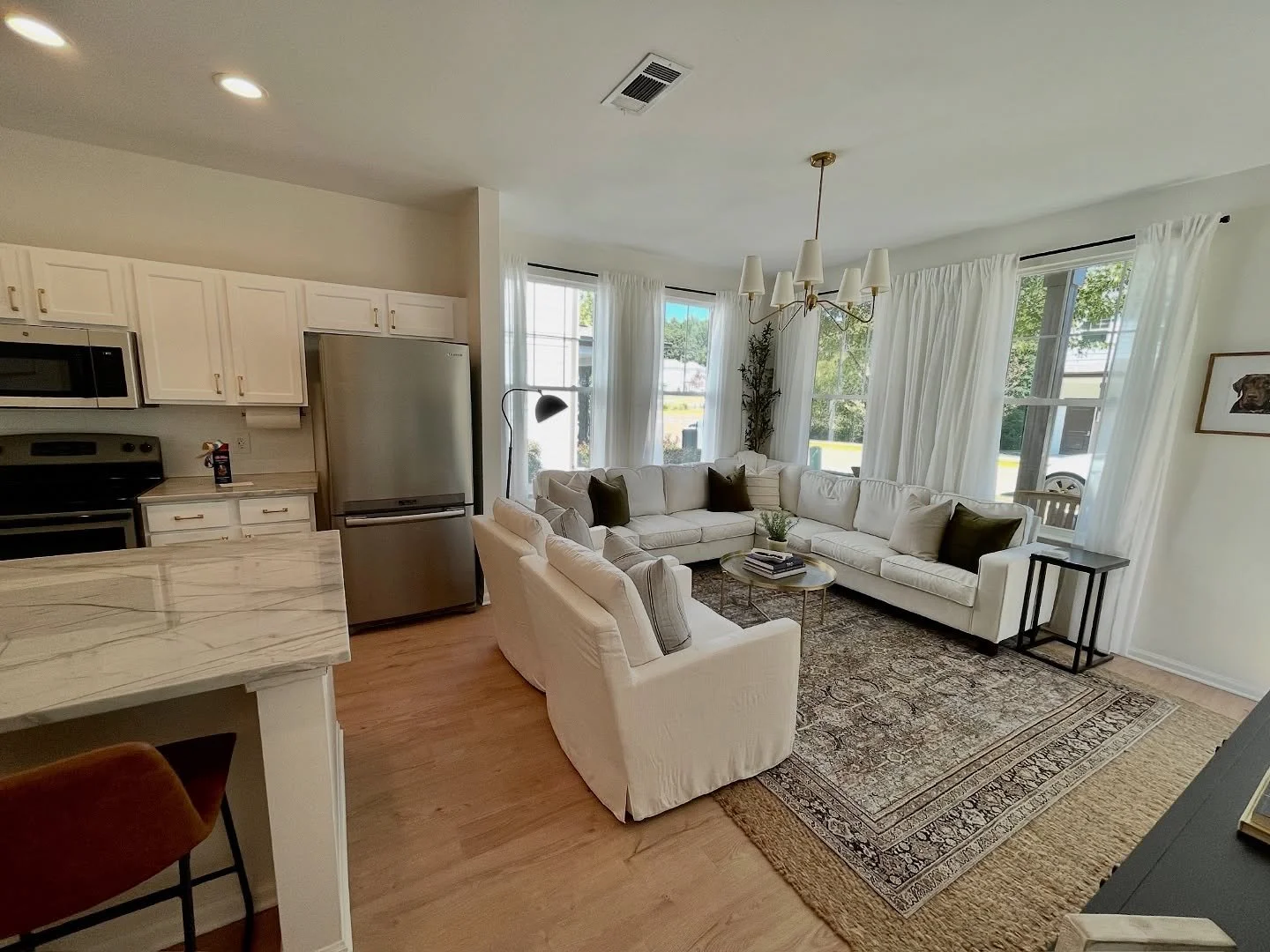 This beautiful, sunlit living room belongs to one of our biggest projects to date- a full home renovation in Oxford, Mississippi. Click on the link in our bio to see our full blog post about the project!