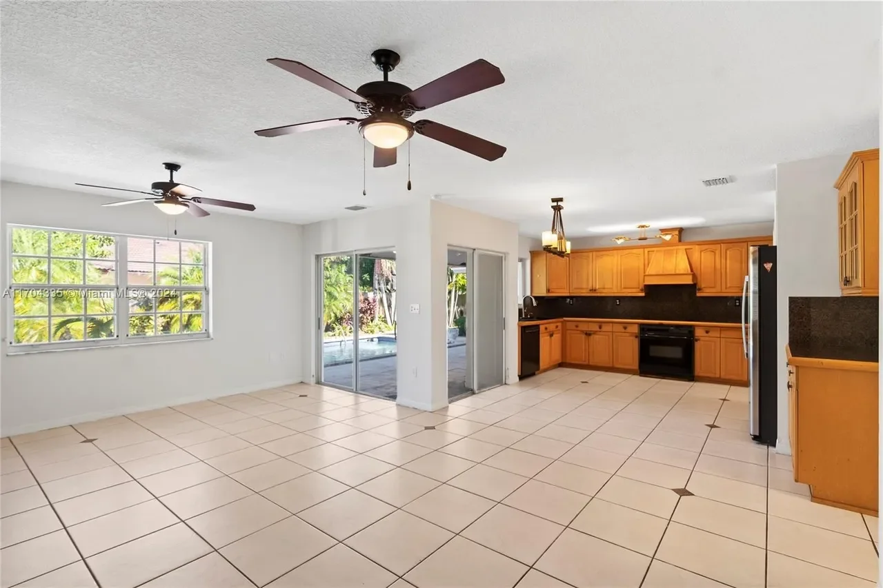 Kitchen Before 3.webp