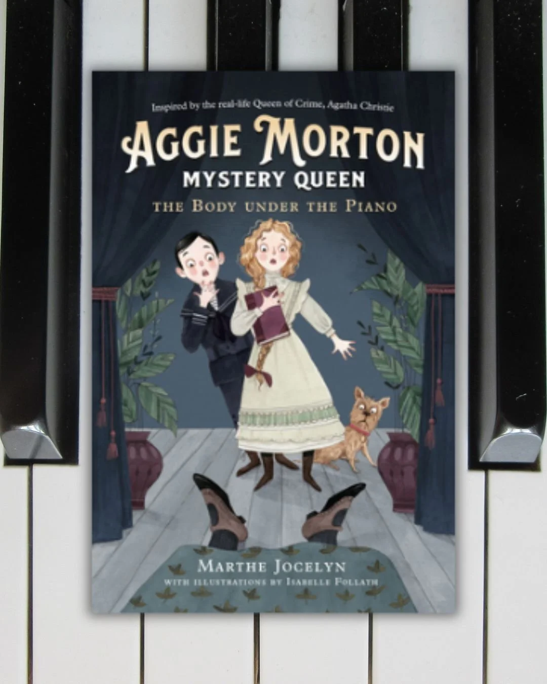 I love a precocious 12-year old girl solving mysteries. Enter Aggie Morton. Inspired by the (imagined) life of Agatha Christie, she solves crimes with her best friend and co-detective Hector Perot (get it?).
&bull;&bull;&bull;
📓 Aggie Morton lives i