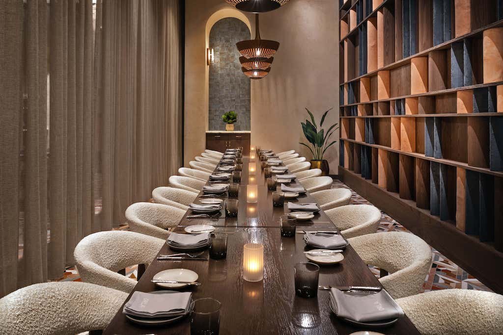 MandalayBay-Orla-PrivateDiningRoom-_TheOdyssey_-AnthonyMair-min.jpg