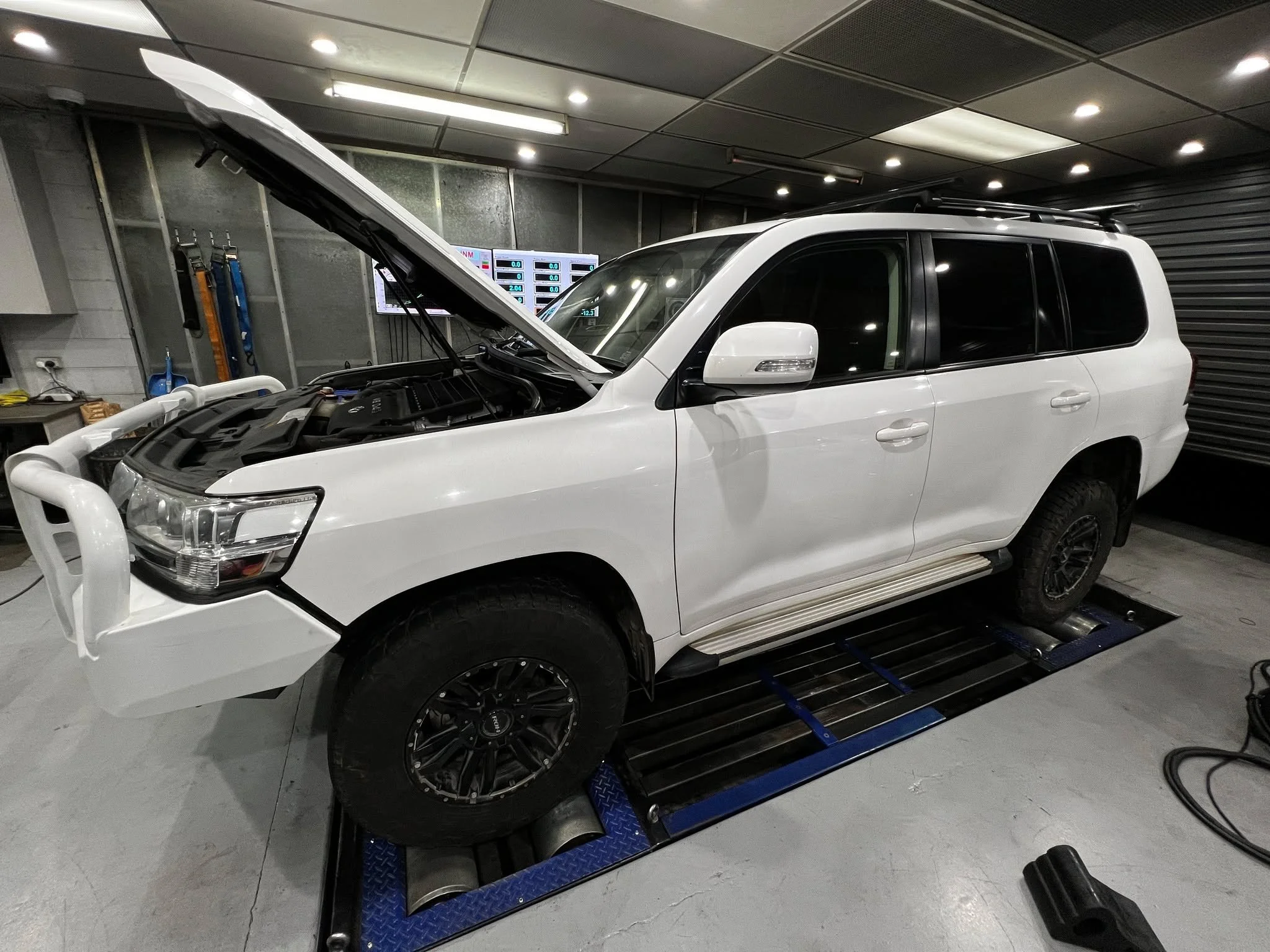 Previously tuned 200 in for a health check up and a the customer wanted a full custom dyno tune. Making more power on leaner mixture and now with a full Transmission calibration with torque converter lock up strategies. Nothing like a well tuned 200 