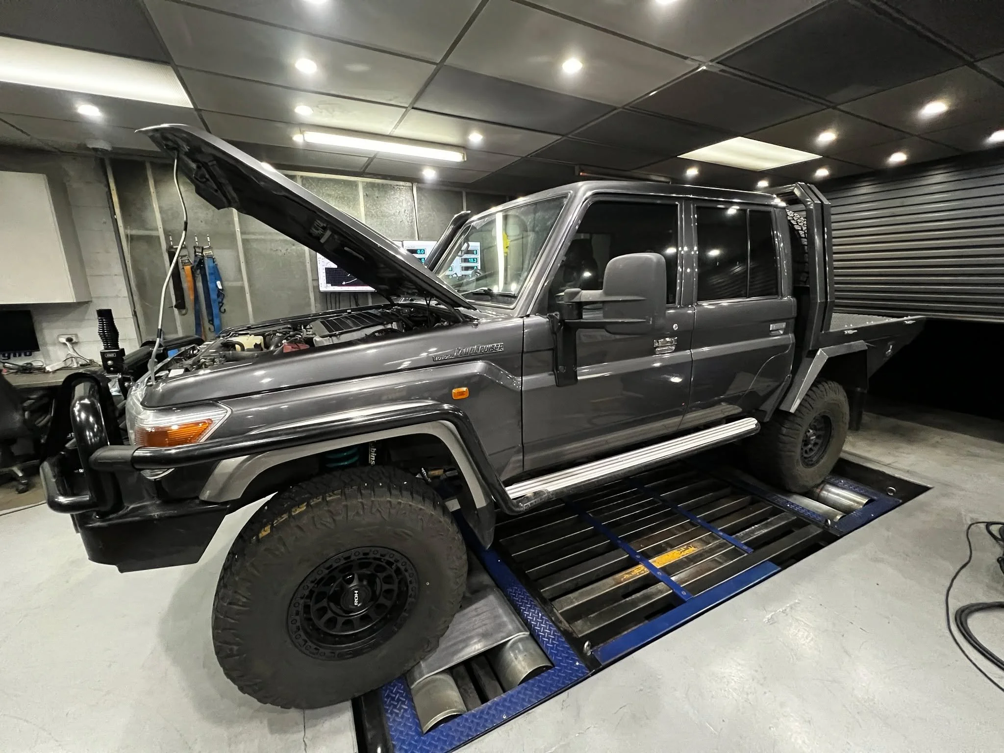 With Christmas just around the corner our team is head down bum up getting our awesome customers cars ready for the Christmas break, well as many as we can. This beast had a host of upgrades as well as a full Just Autos  Multi map. If you want to tra