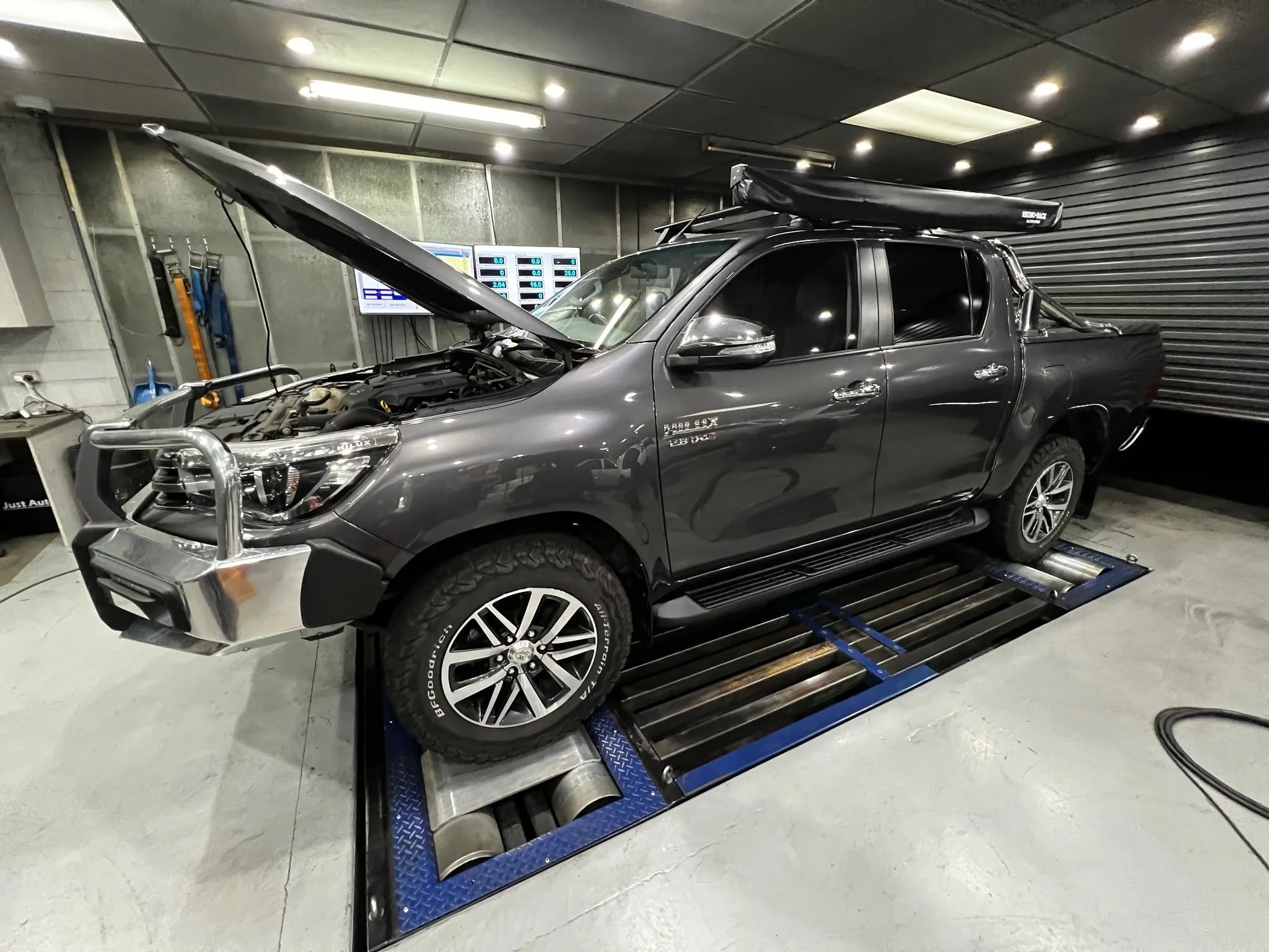 More N80 Hilux upgrades getting sorted out by our amazing team. Rhys got the clutch, Full exhaust and airbox all sorted then passed it onto Josh with the great lead into the dyno room for a custom tune. Great results from a awesome team effort. For a