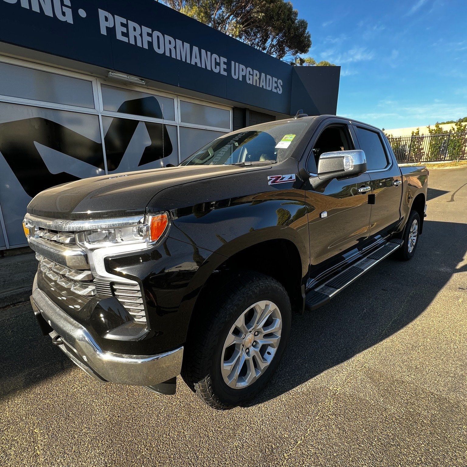 Silverado 1500 in for a full 3850GVM upgrade. This GVM upgrade helps people with driving quality, increased pay load and the absolute best quality shock absorbers  and componentry for your Silverado. The FOX @offroadindustries GVM is second to none, 