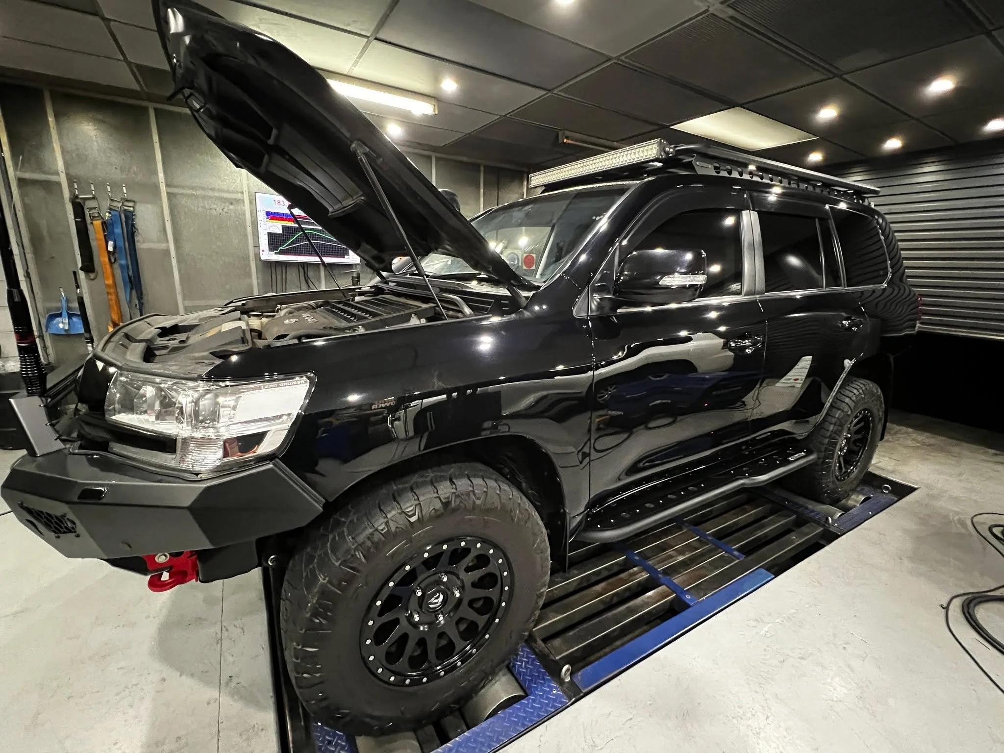 Yet more 200 Series tuning getting carried out on the 4WD dyno. Full engine customised calibration along with our transmission calibration to sort out the gear shifts and torque converter lock ups. The additional gains are amazing for this platform a
