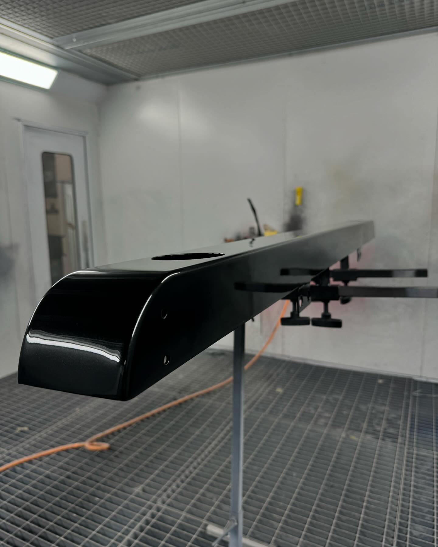 Little smarten up on this #landroverdefender bumper from @the_vault_europe essential we bring the life back into this, though a small piece of the puzzle a definite eye catcher on initial presentation of the car, being extremely low milage and top sp
