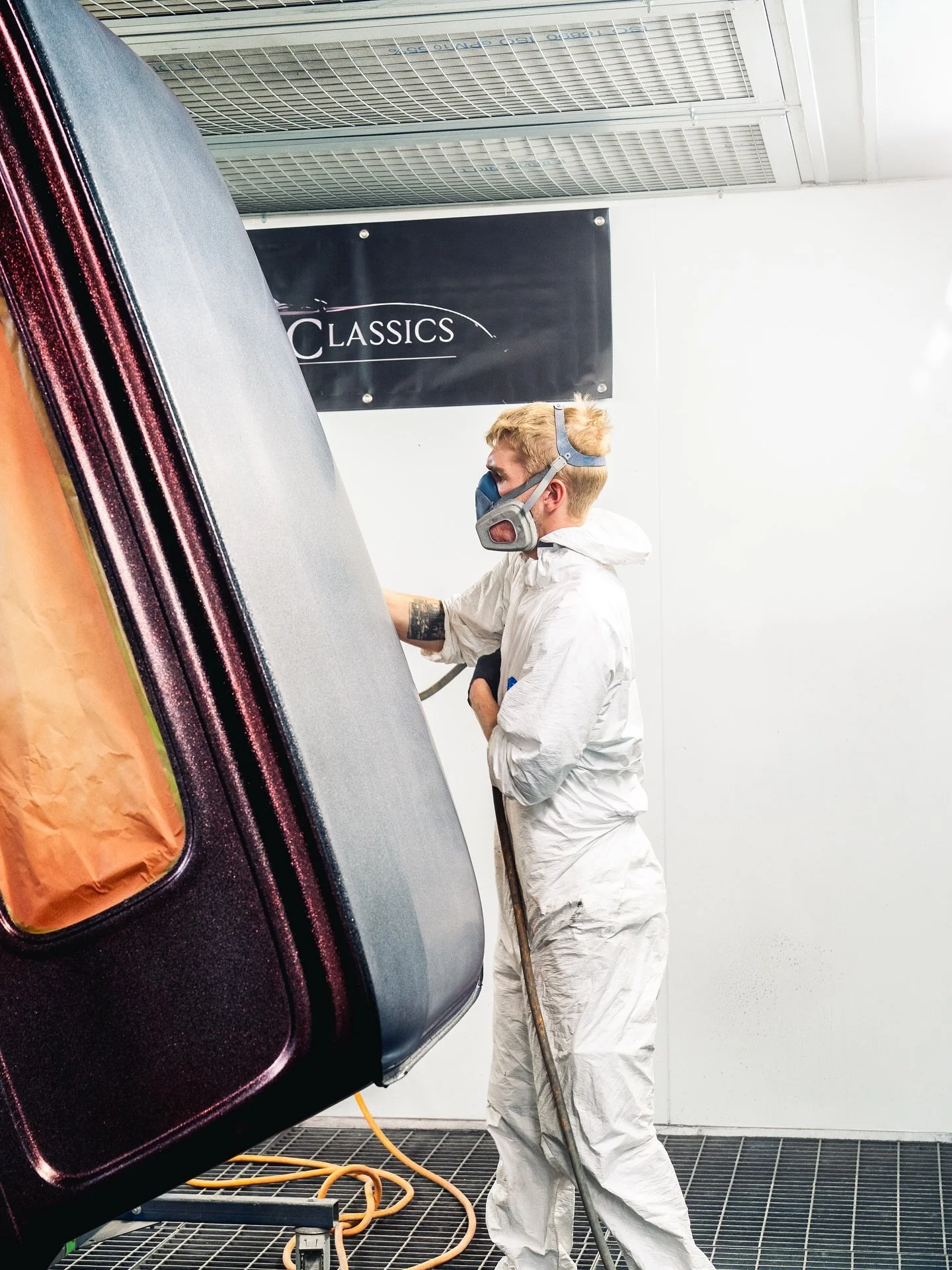 Weekly round-up 🏁

Been a busy one, Mini and the C10 are both reaching their final stages now, which is really exciting. 

🍒C10 is being tackled piece by piece, cab has just been sprayed in the Cherry Candy Red, and is looking sweet (no pun intende