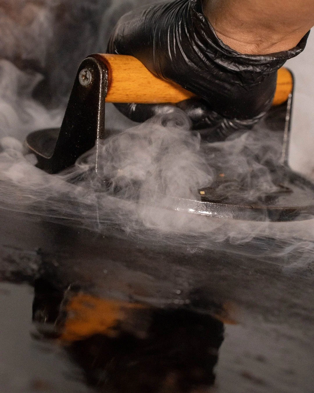 We don&rsquo;t do ordinary burgers 🍔 
We do smashed, crispy, cheesy, drool-worthy masterpieces that make every bite unforgettable. From the perfectly seared patties to the melty cheese, fresh toppings, and soft, toasted buns these aren&rsquo;t just 