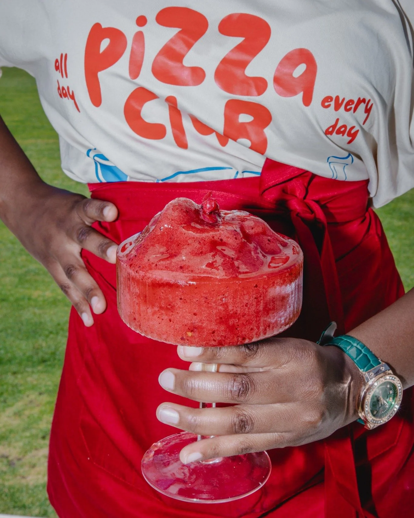 Wellington is giving HOT&hellip;
so we&rsquo;re giving frozen strawberry goodness.
Our Strawberry Daiquiri is icy, fruity and dangerously easy to love.
Come cool down with us - your summer cocktail has arrived.