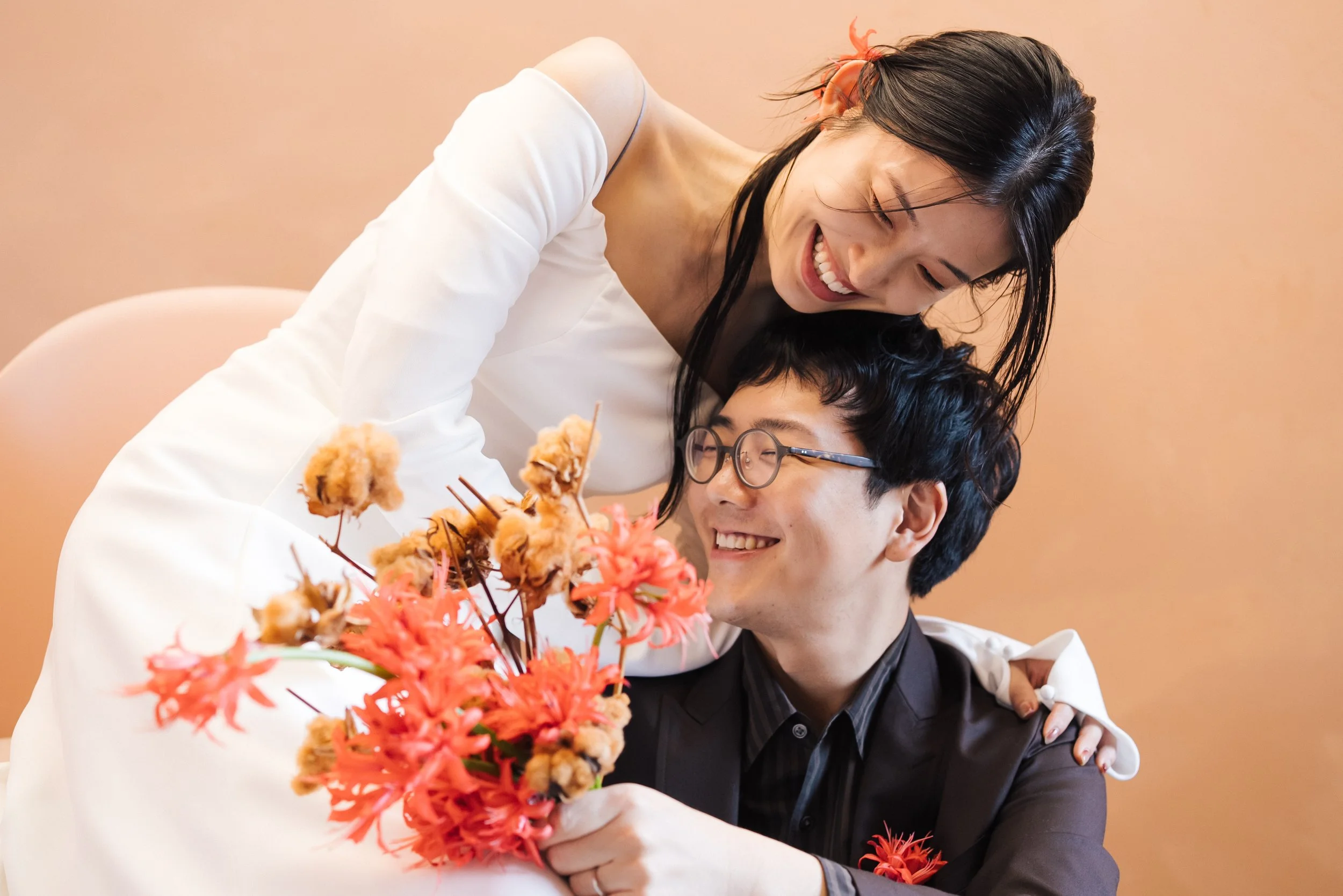 12/1（月）〜　冬限定 季節の花束「アカリビ / akaribi 」発売​