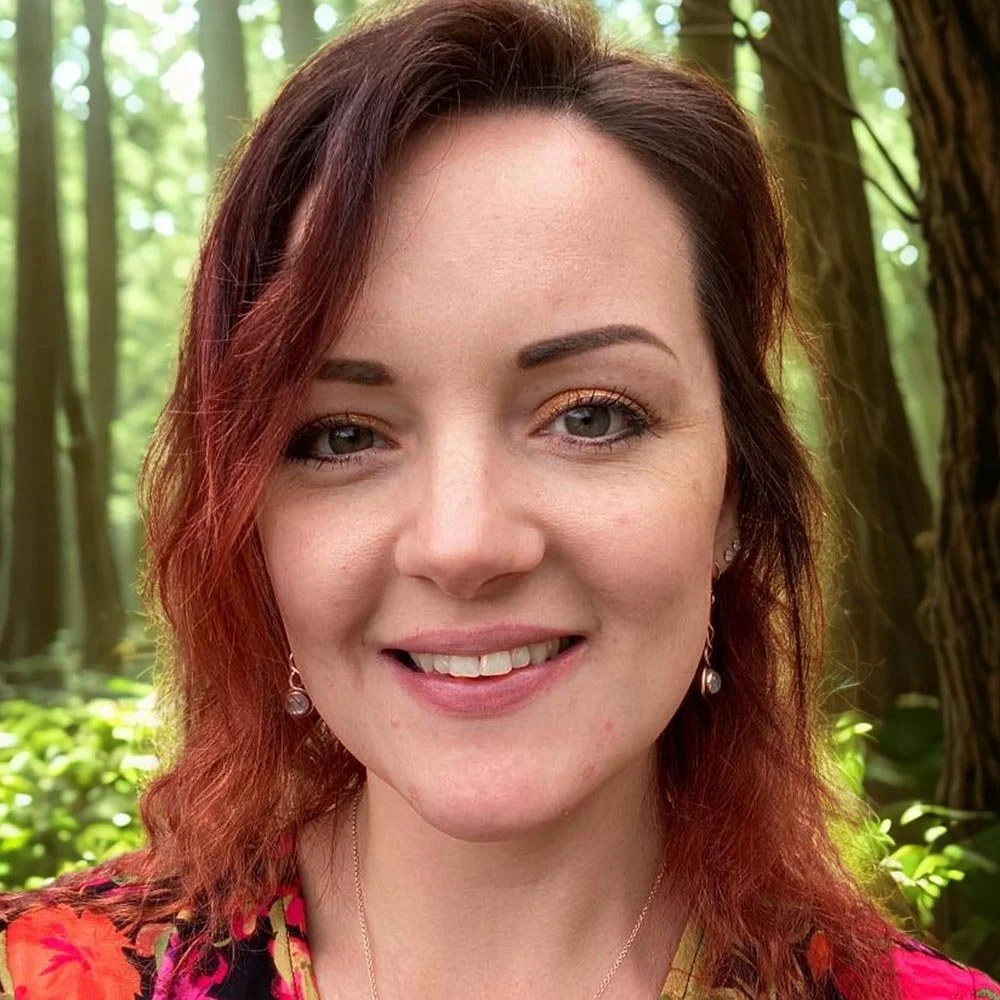 Welcome to Cosmic Nudge – Your Spiritual Compass and Crystal Resource