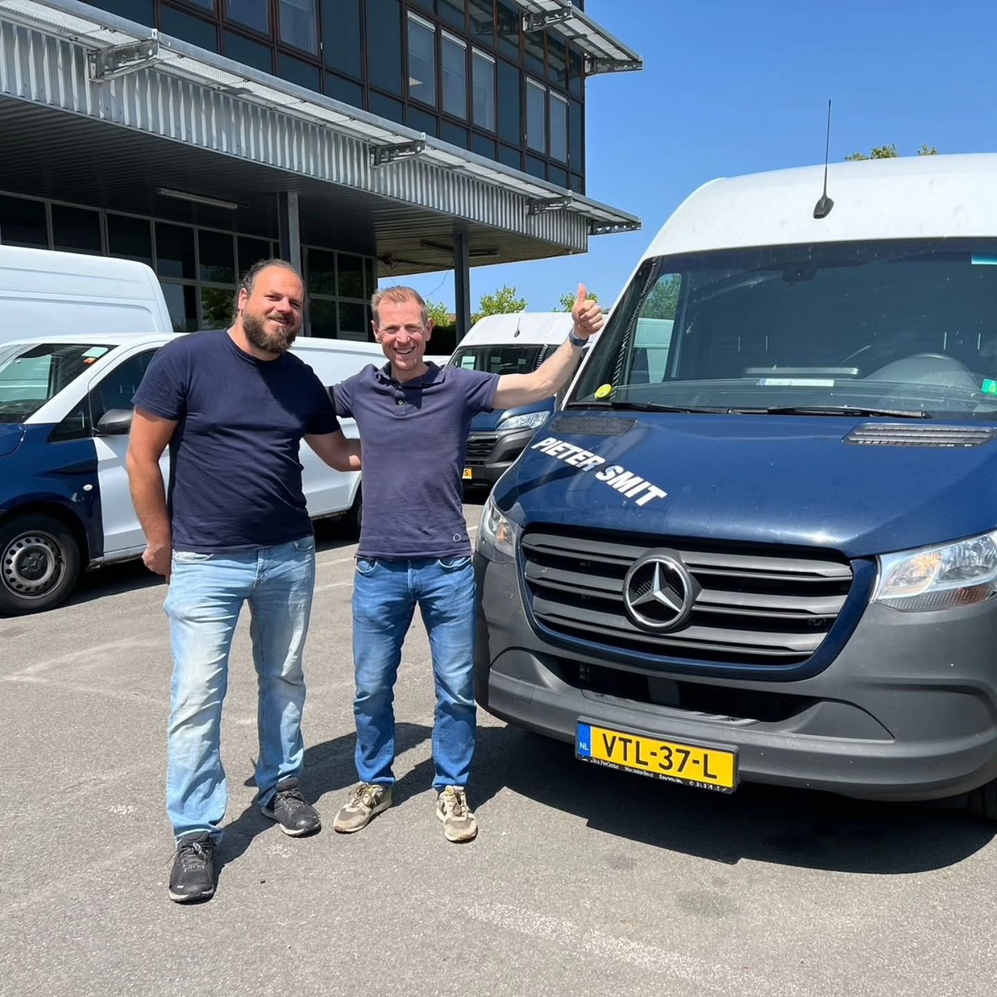 De voorbereidingen zijn in volle gang! 🤩 Nog vier nachten slapen voordat we aan de start staan van de tweede editie @gravel4air waarin we zoveel mogelijk geld ophalen voor onderzoek tegen taaislijmziekte. Dat doen we onder andere met onze helden op 