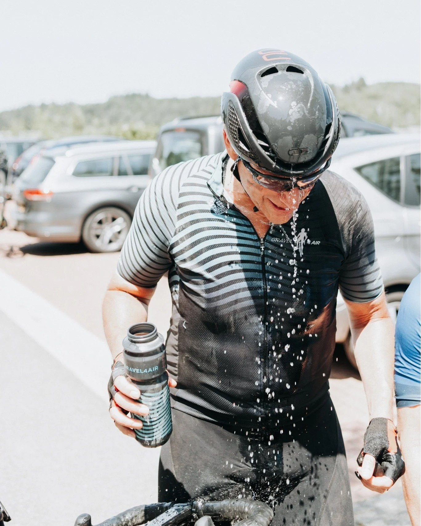 Voorspelling Gravel4AIR-weekend: zon, gave gravelroutes en gezelligheid! ☀🚴🍻